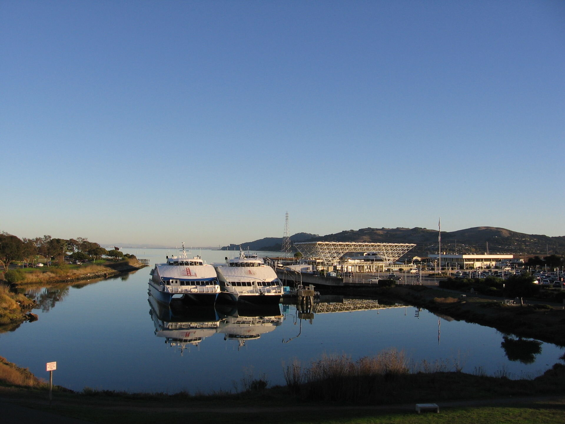 LARKSPUR FERRY