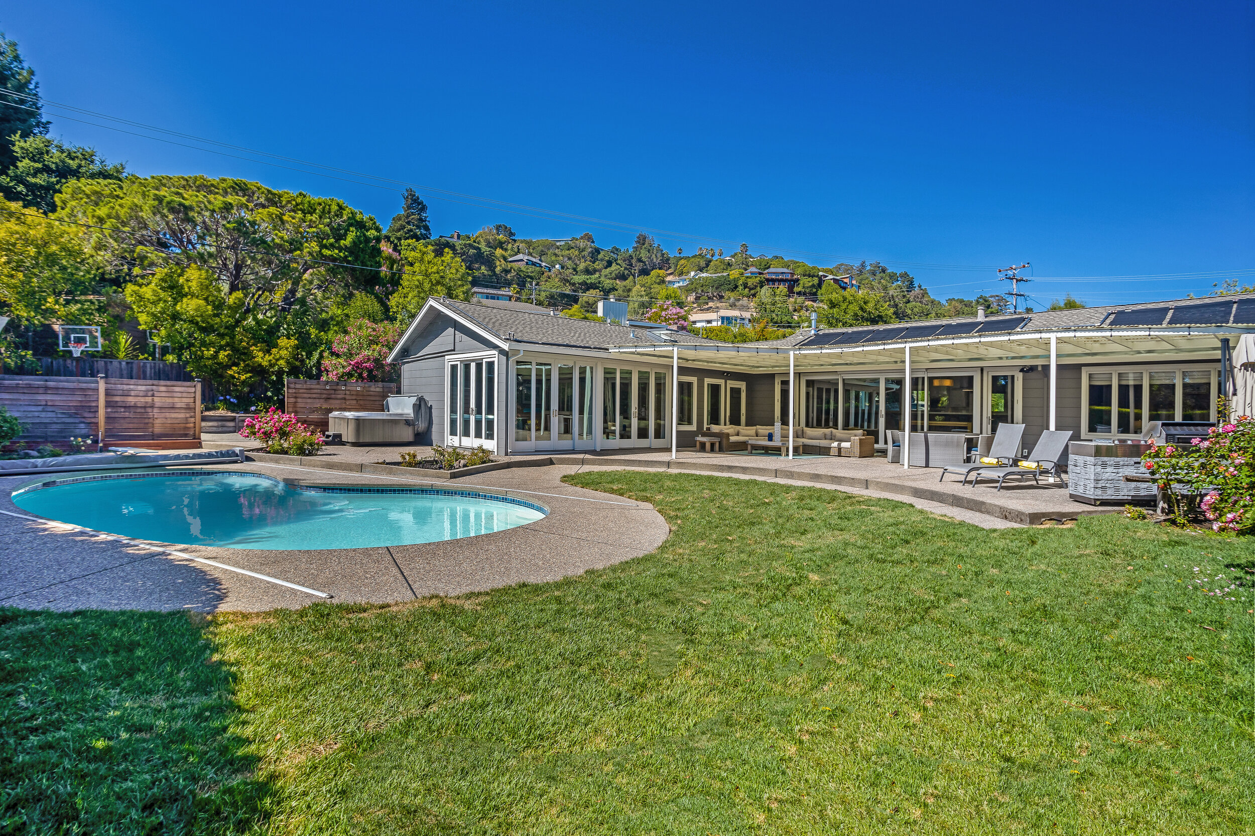 Own Marin Barr Haney Whitney Potter For Sale 11 Allensby Lane, San R California Marin County #1 Real Esate Agents-24.jpg