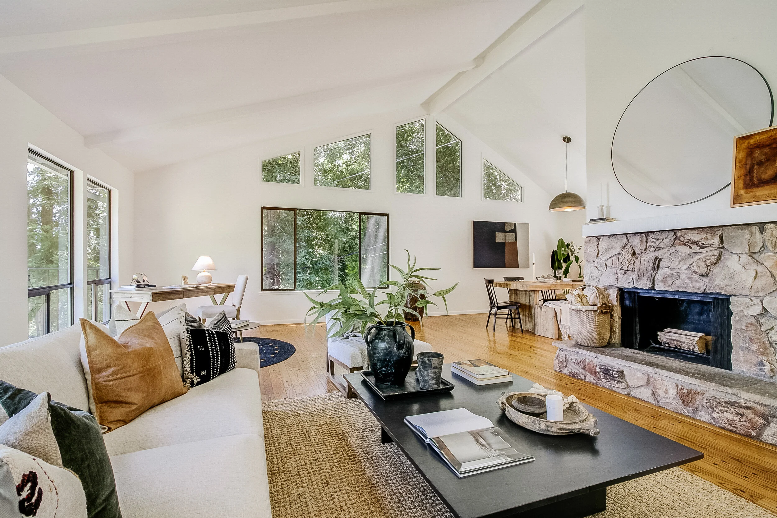 1069 Meadowsweet Drive, Corte Madera $1.725M