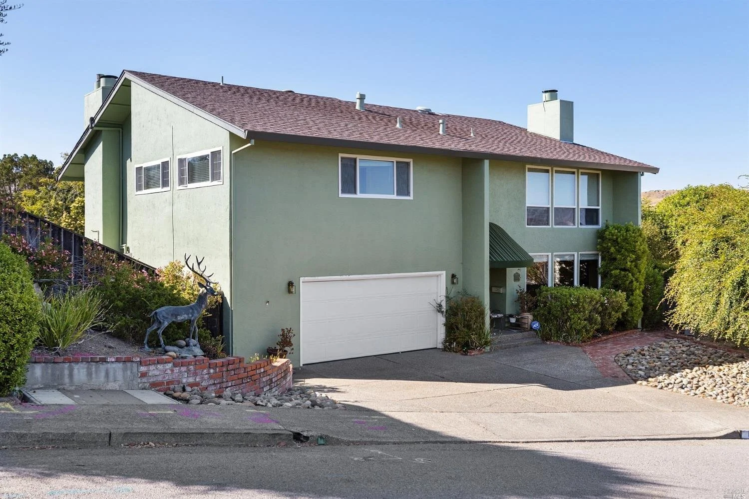 16 Regina Way, San Rafael $1.885M