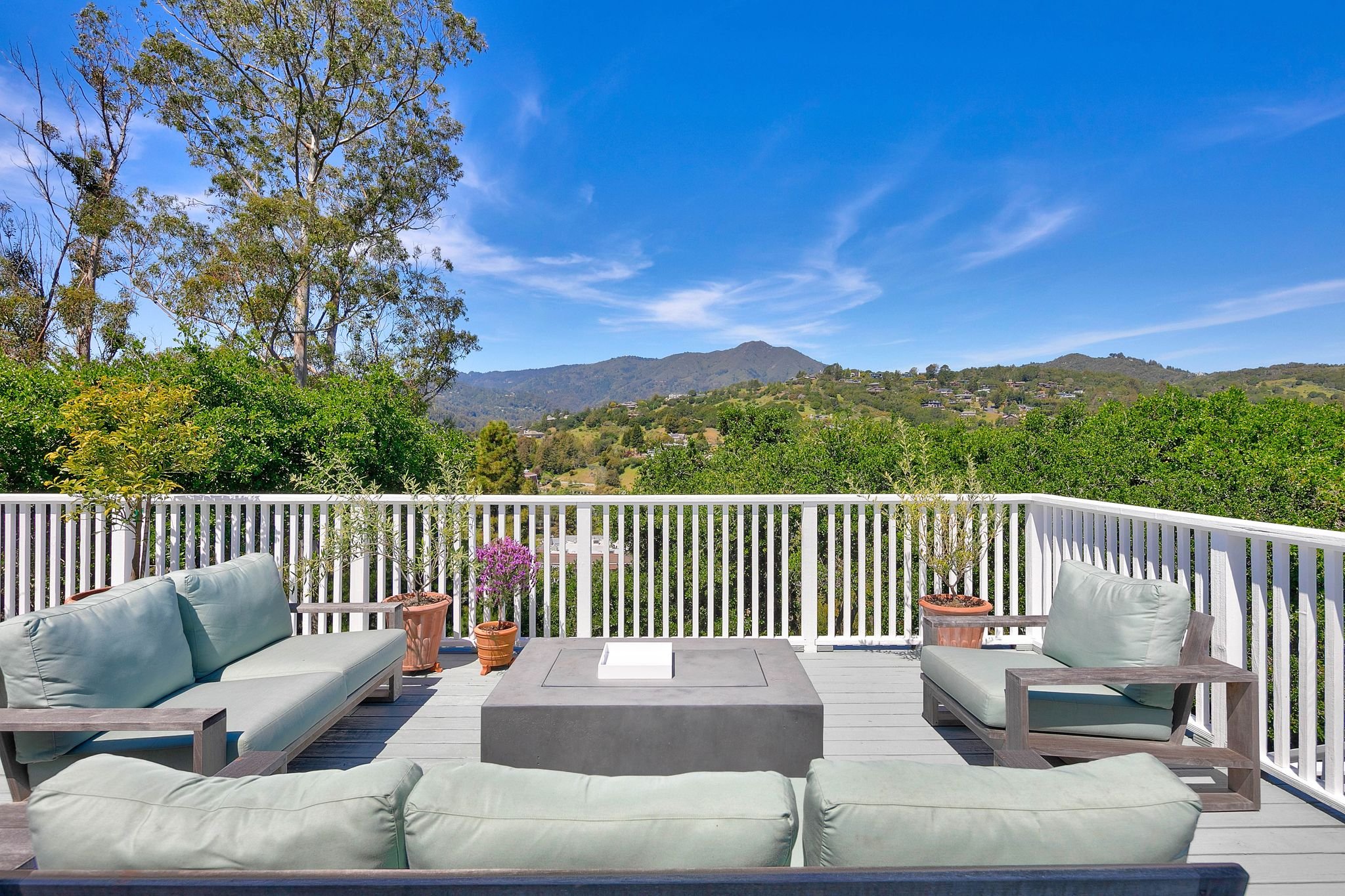 46 Longfellow Road, Mill Valley Listed by Top Marin Realtors Julia Fitzpatrick and Barr Haney with Own Marin - 15.jpg