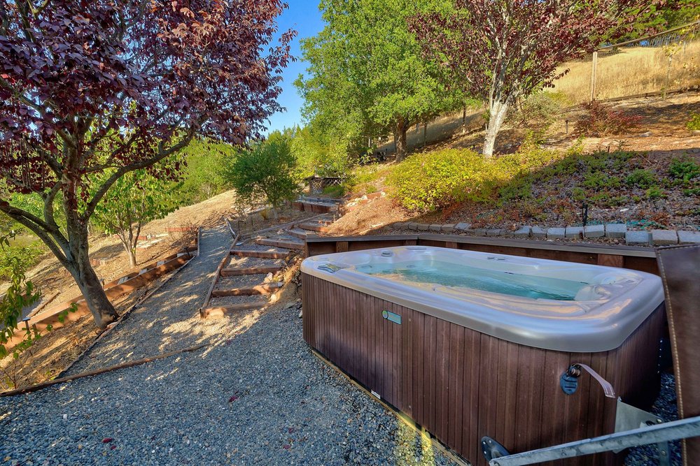 29 Martling Road San Anselmo For Sale with Real Estate Agent Whitney Blickman at Own Marin -6.jpg