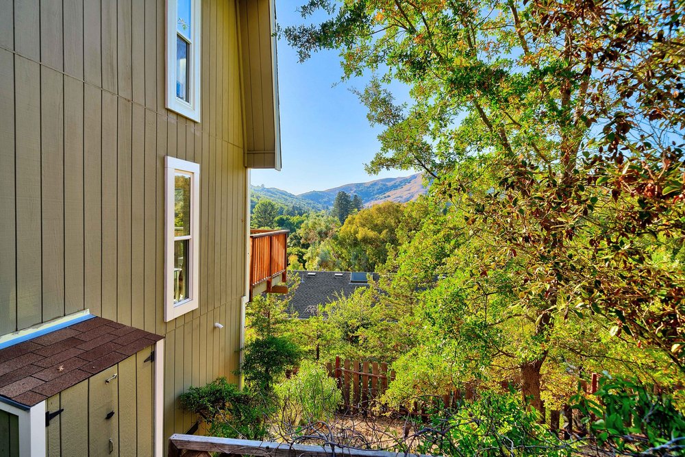 29 Martling Road San Anselmo For Sale with Real Estate Agent Whitney Blickman at Own Marin -11.jpg