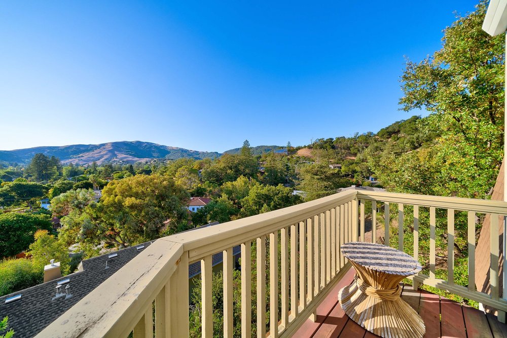 29 Martling Road San Anselmo For Sale with Real Estate Agent Whitney Blickman at Own Marin -37.jpg