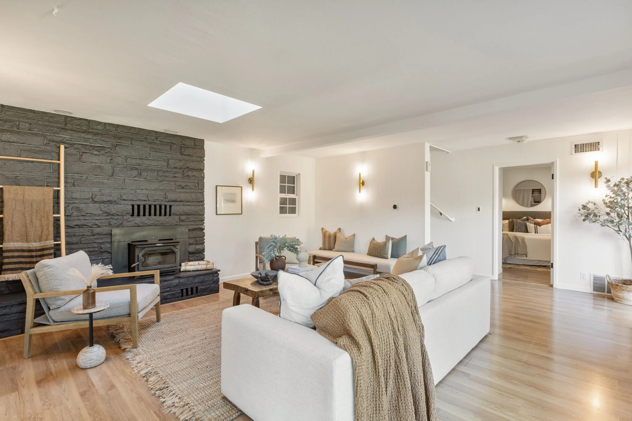 19-web-or-mls-736-marin-dr.jpg