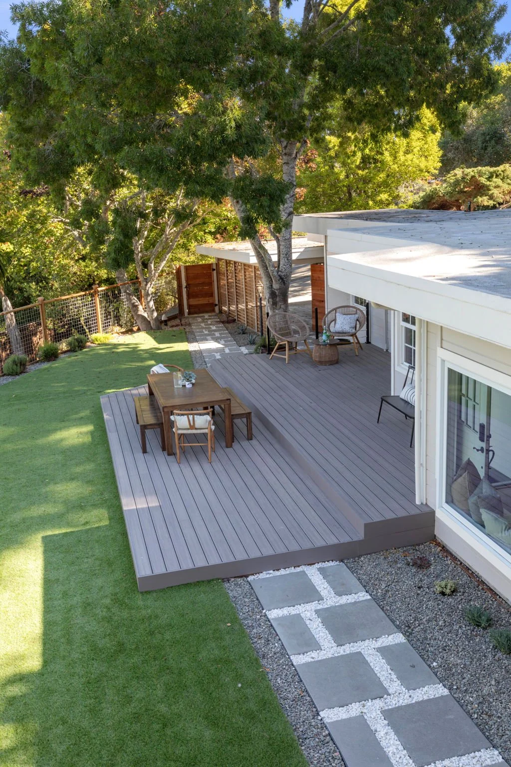 27-web-or-mls-736-marin-dr.jpg