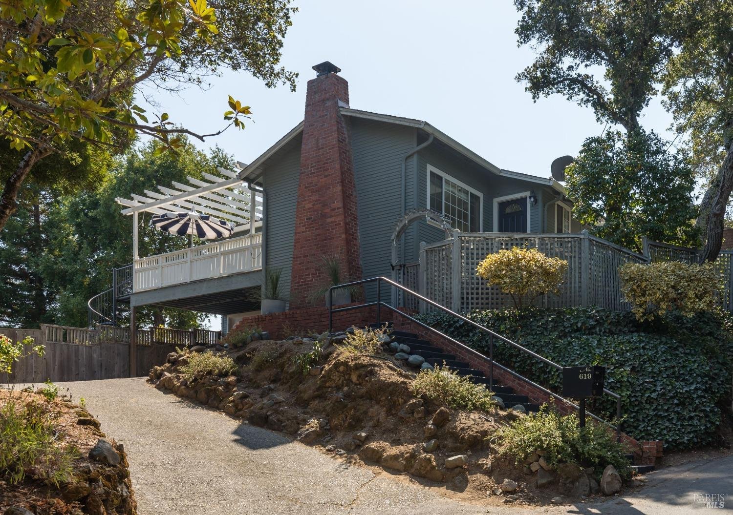 619 Redwood Ave, Corte Madera $1.85M