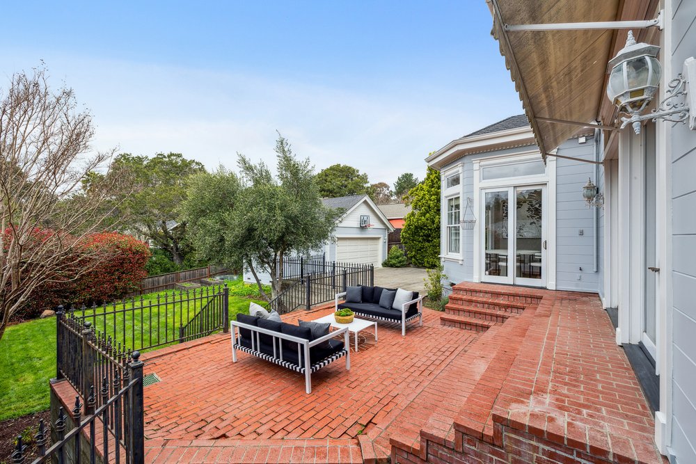 107 J Street, San Rafael listed by Whitney Potter at Own Marin Real Estate Agents-089.jpg