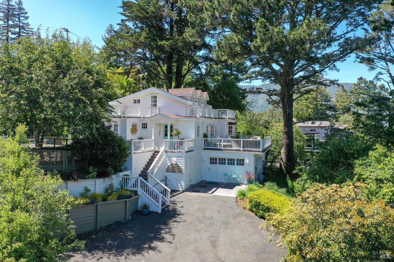 15 Madera Way, Mill Valley $1.9M