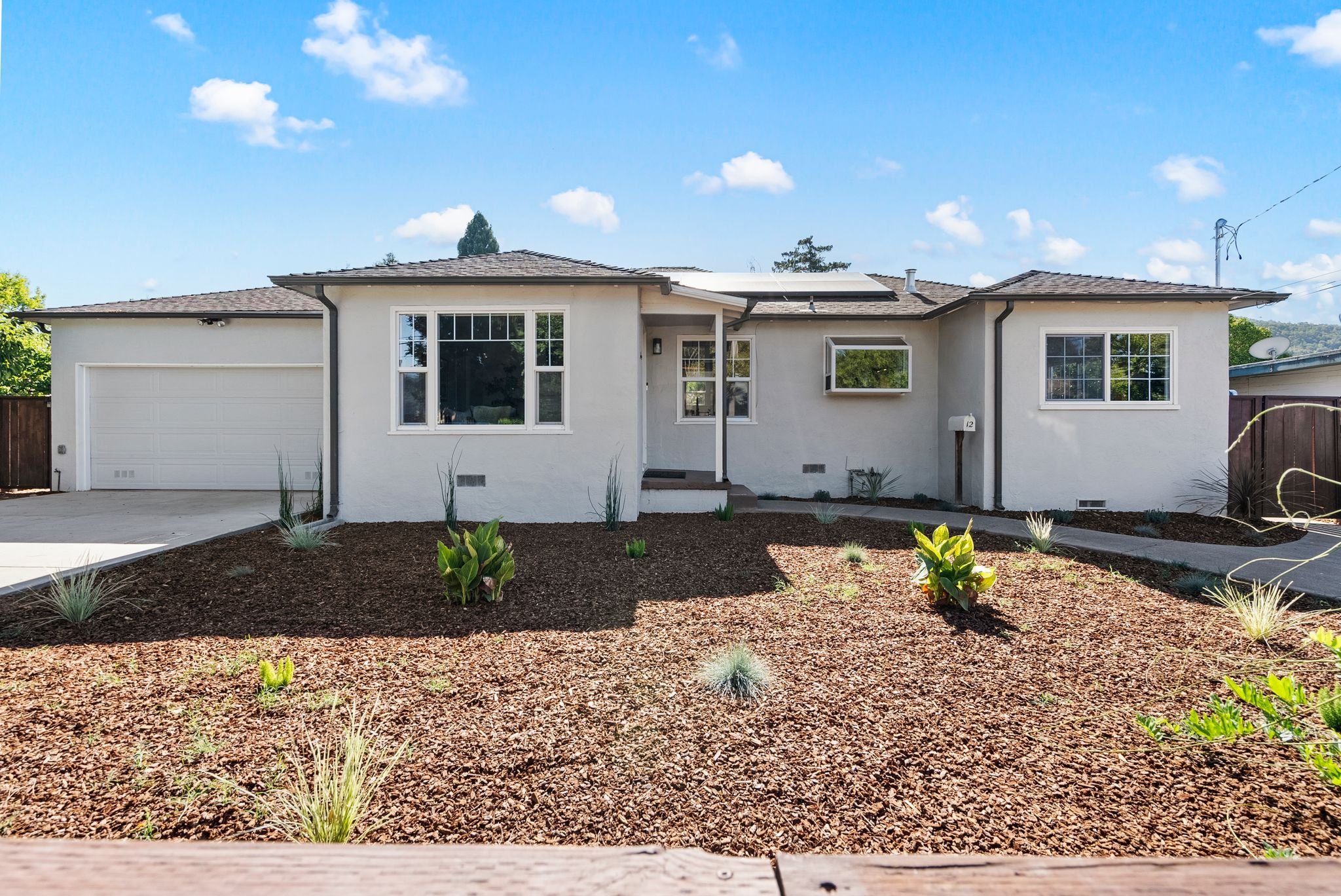 12 Vendola Drive, San Rafael $975K