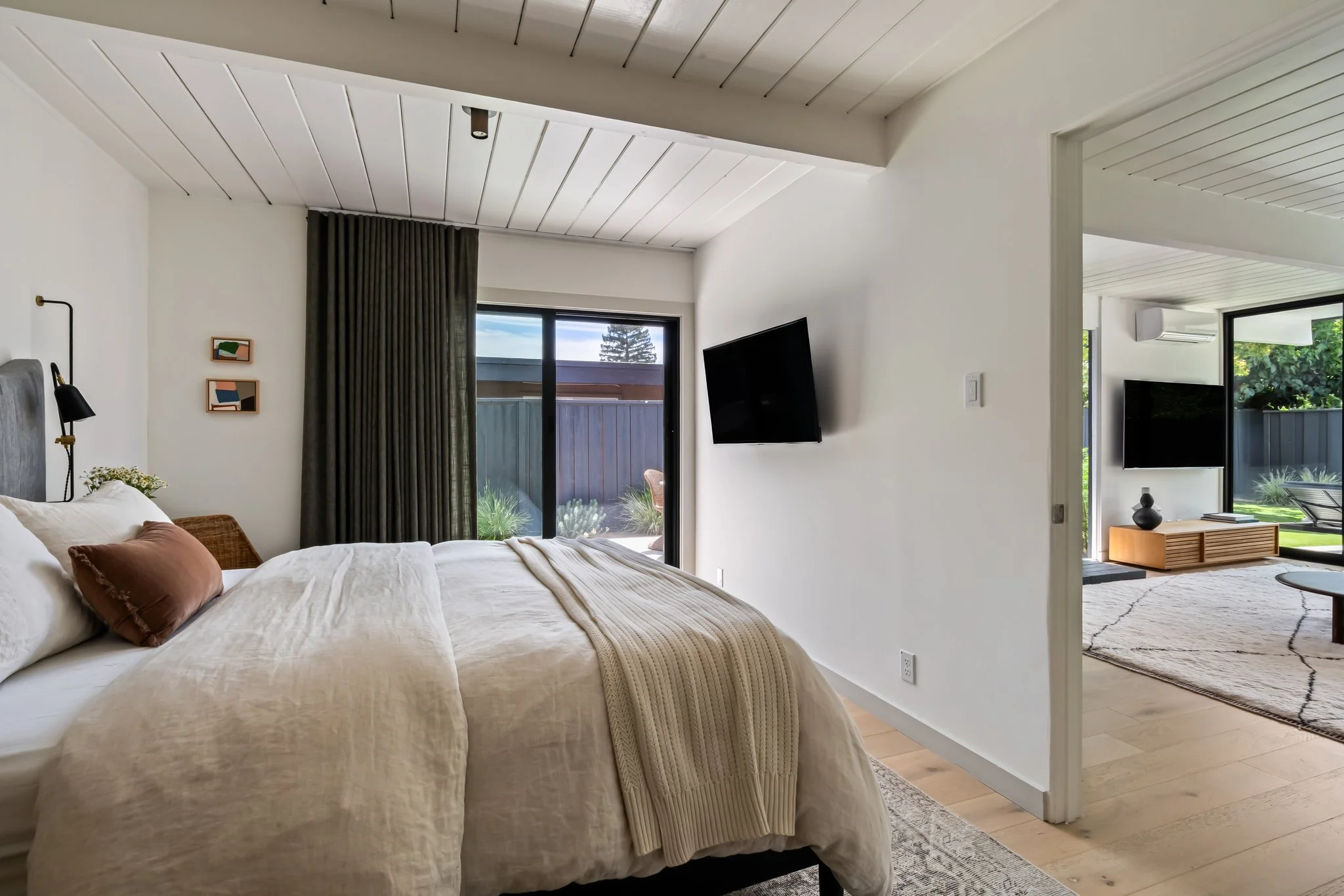 Lucas Valley Eichler For Sale by Julia Fitzpatrick Own Marin | Marin County's #1 Real Estate Team2025-07-07 at 9.36.17 AM 26.jpg