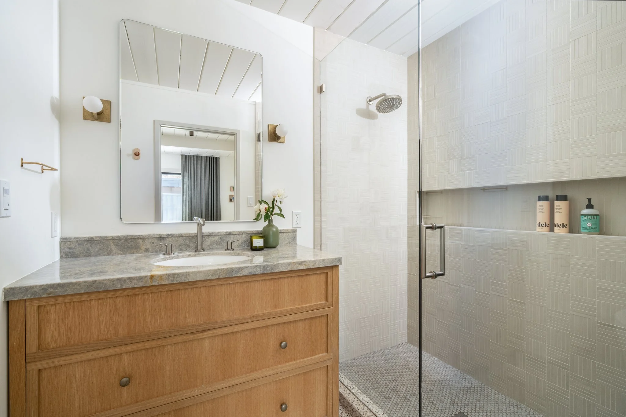 Lucas Valley Eichler For Sale by Julia Fitzpatrick Own Marin | Marin County's #1 Real Estate Team2025-07-07 at 9.36.17 AM 27.jpg