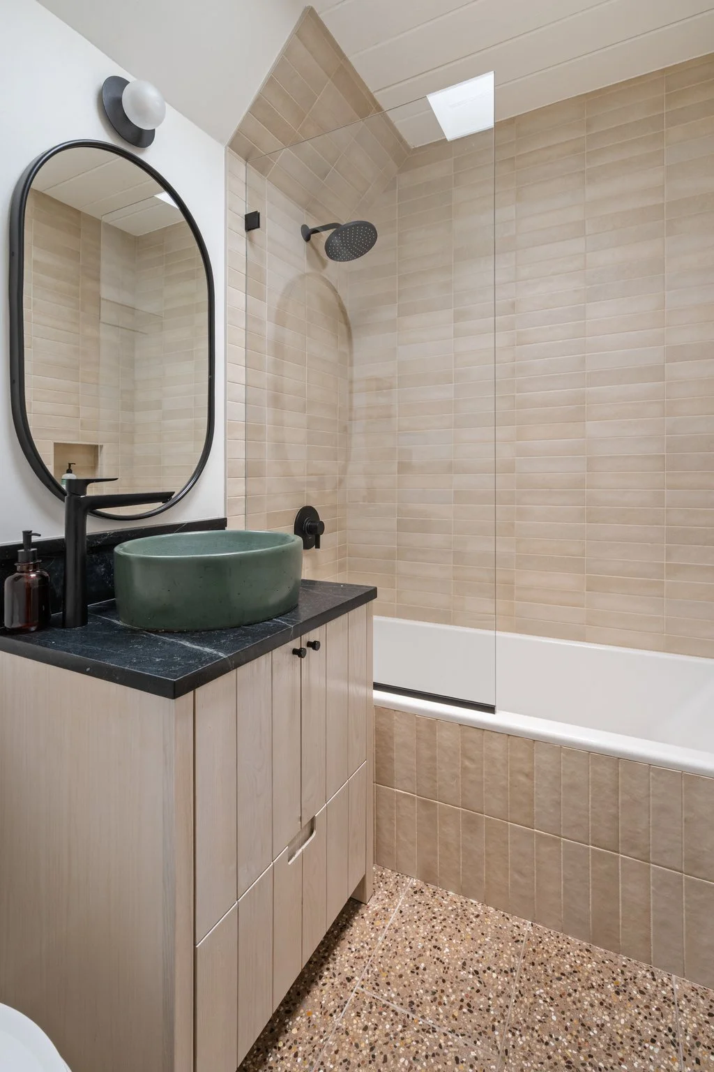 54-web-or-mls-821-flaxberry-ln (1).jpg
