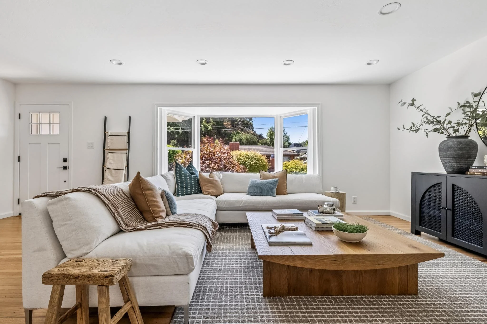 296 Elvia Court San Rafael For Sale by Whitney Potter Own Marin | Marin County's #1 Real Estate Team2025-08-17 at 5.58.38 PM 13.web.jpg
