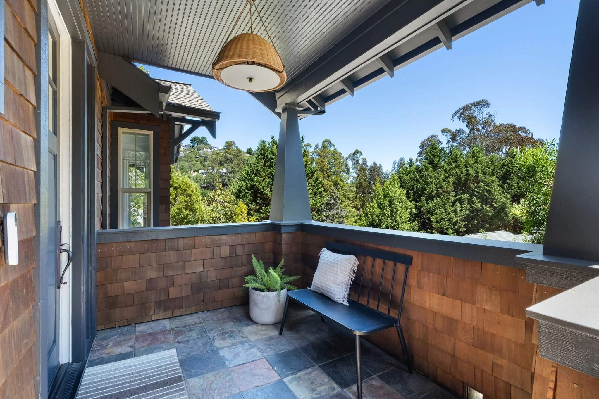 68-web-or-mls-562-alta-way.jpg