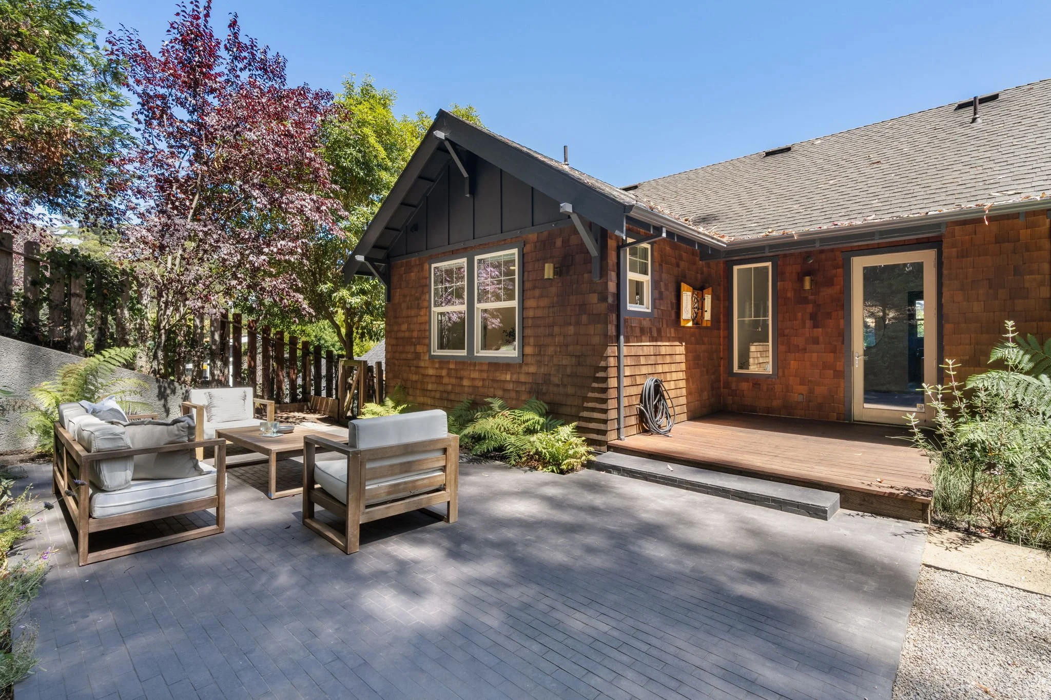 73-web-or-mls-562-alta-way.jpg