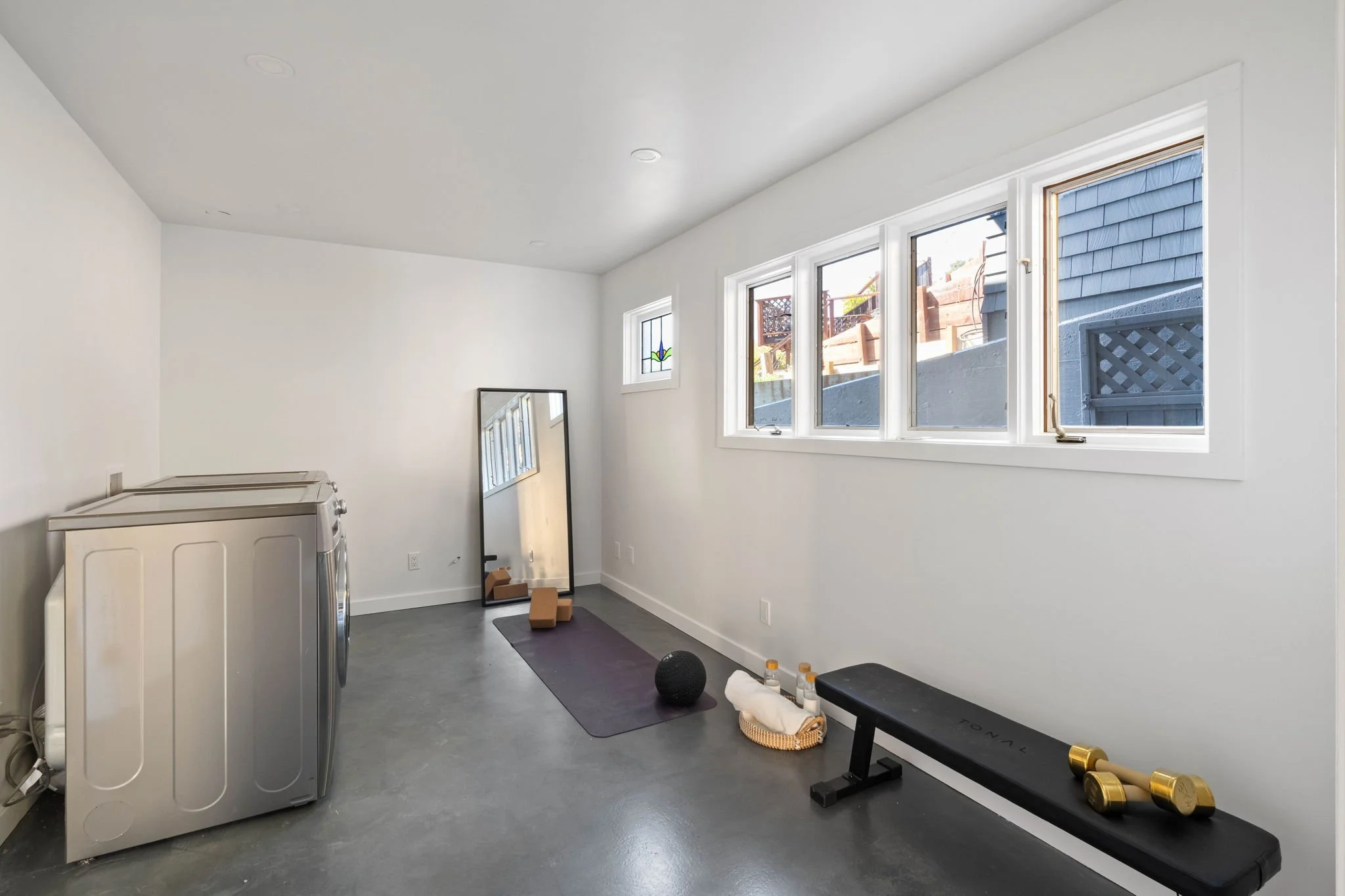 77 Mountain View Ave For Sale by Whitney Blickman Own Marin | Marin County's #1 Real Estate Team2025-09-08 at 11.44.30 AM 38.jpg