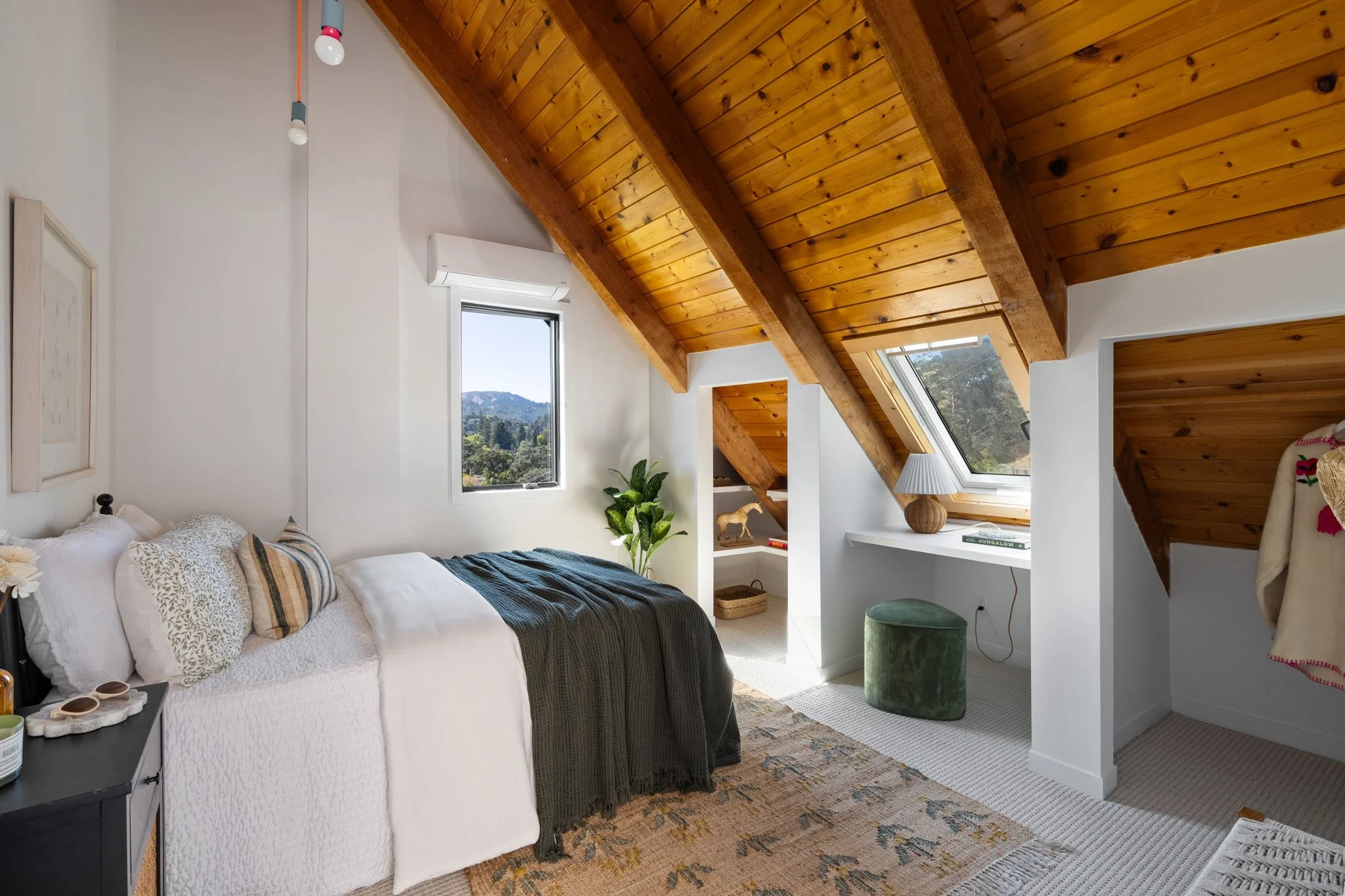 77 Mountain View Ave For Sale by Whitney Blickman Own Marin | Marin County's #1 Real Estate Team2025-09-08 at 11.44.30 AM 57.jpg