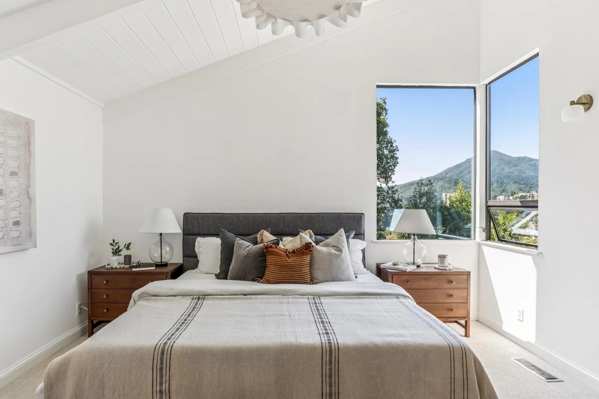 66 La Cuesta, Greenbrae For Sale by Barr Haney Own Marin | Marin County's #1 Real Estate Team2025-09-22 at 1.12.29 PM 57.web.jpg