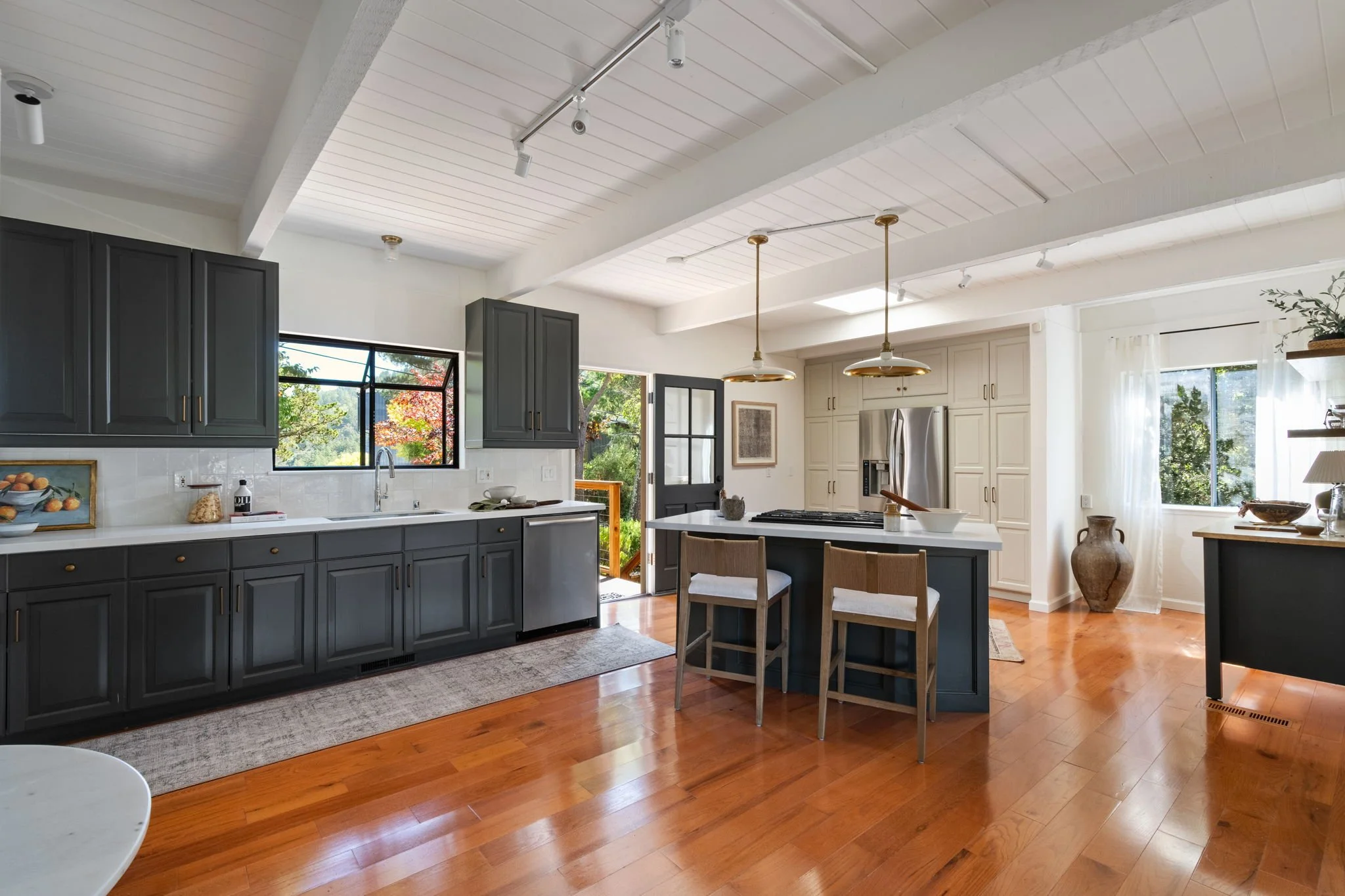 28-web-or-mls-271-wilson-way.jpg