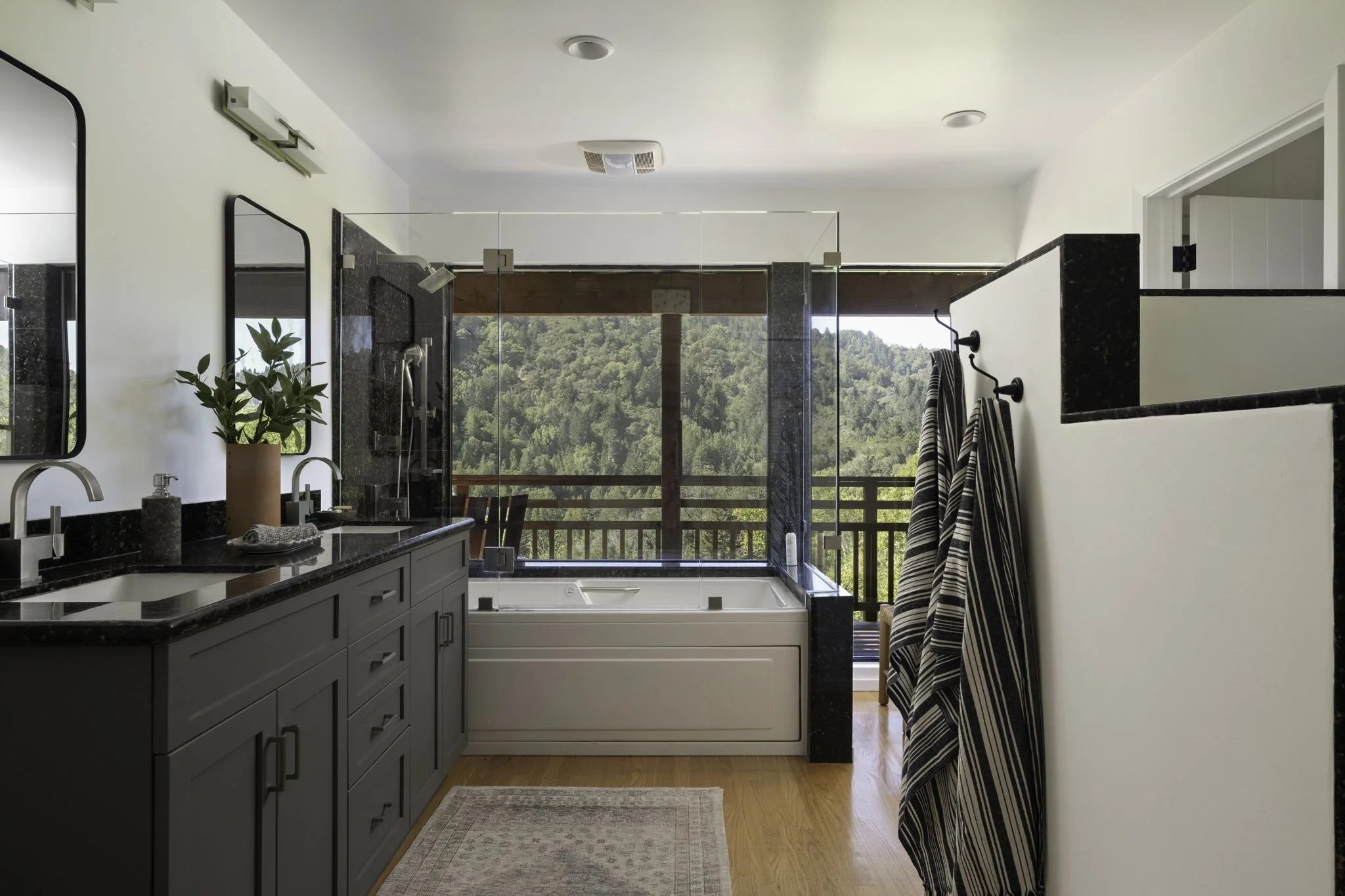 58-web-or-mls-271-wilson-way.jpg