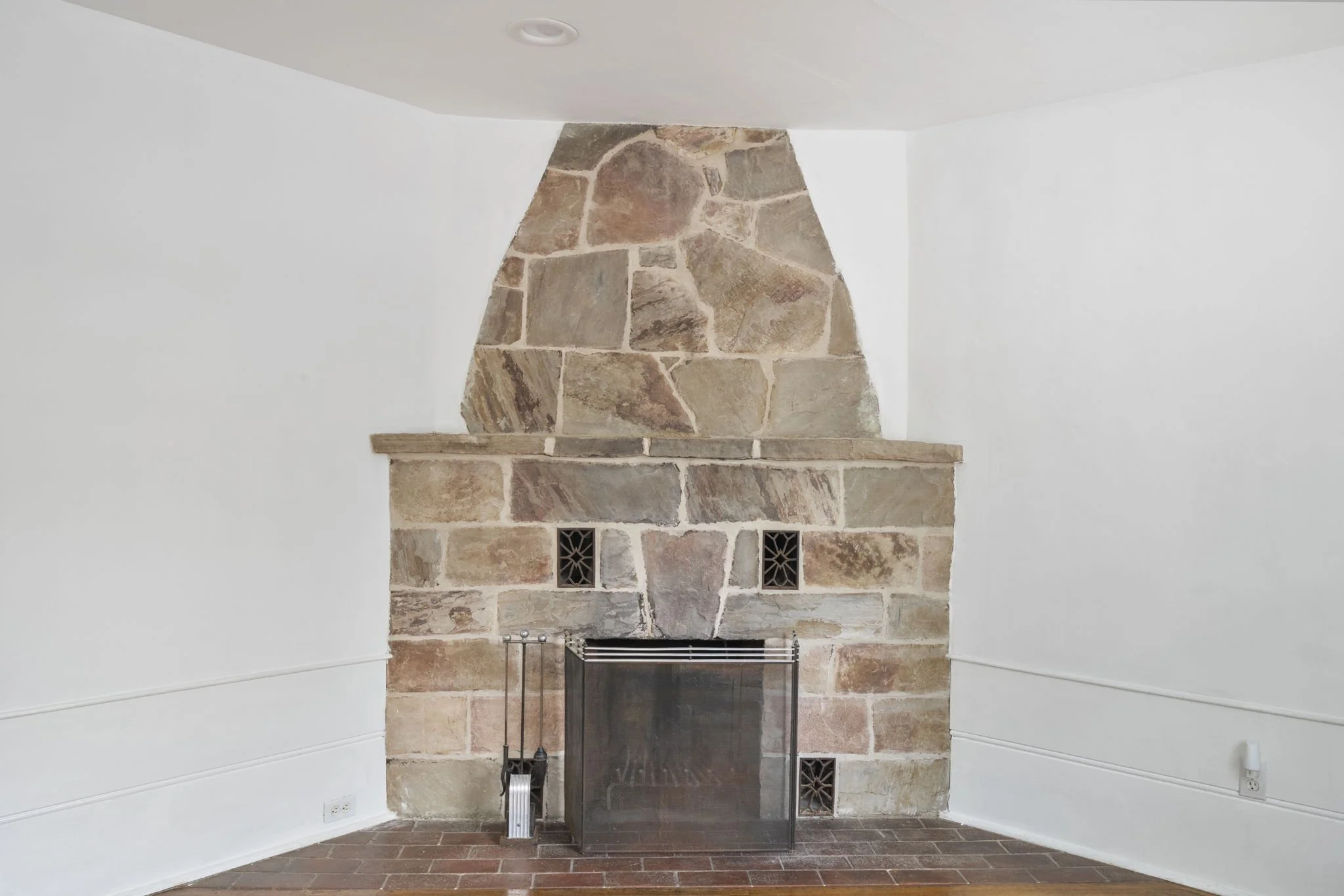 32 Mountain View Ave, Mill Valley For Sale by Whitney Potter Own Marin | Marin County's #1 Real Estate Team2025-09-30 at 1.34.00 PM 5.jpg