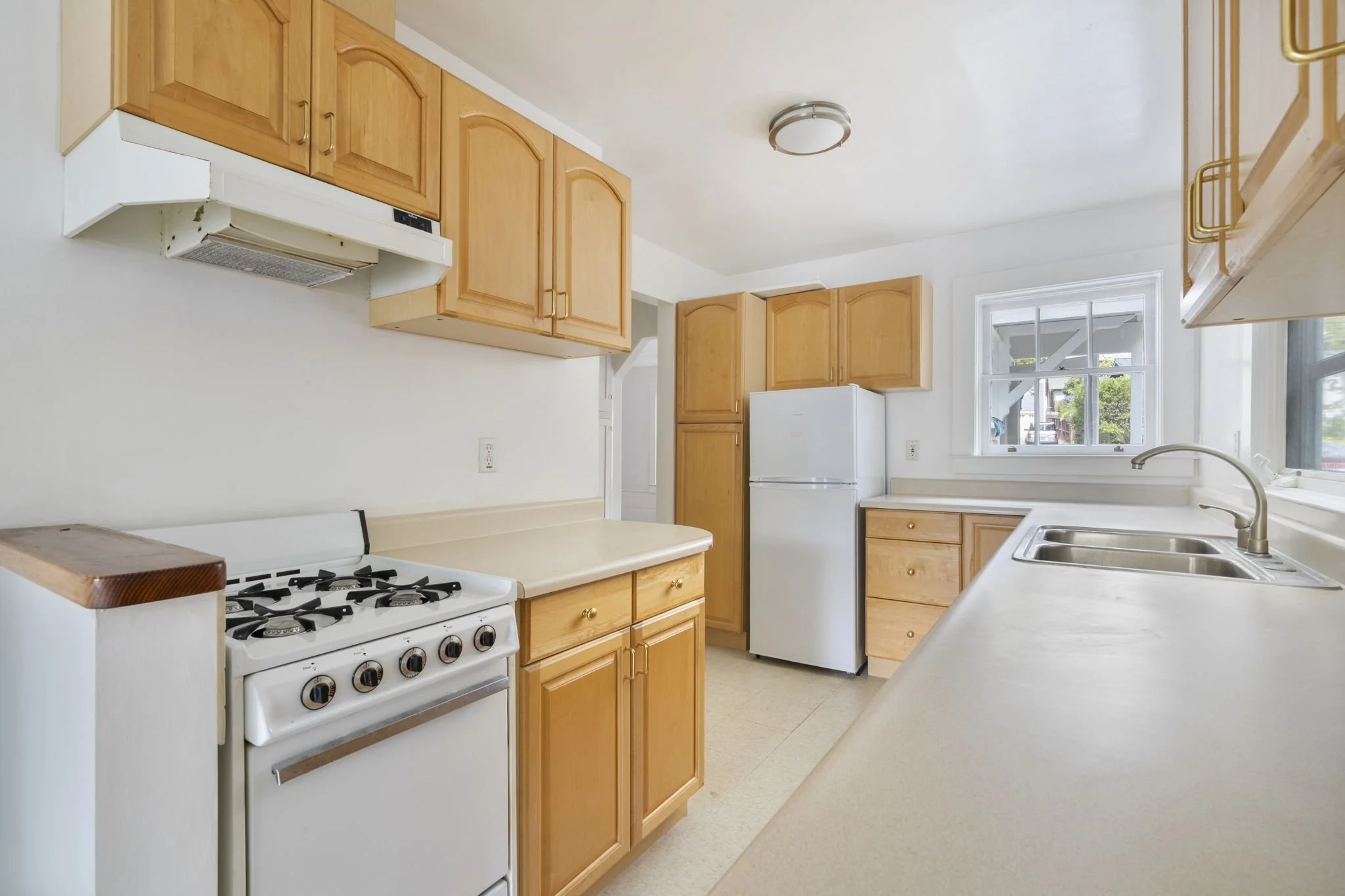 32 Mountain View Ave, Mill Valley For Sale by Whitney Potter Own Marin | Marin County's #1 Real Estate Team2025-09-30 at 1.34.00 PM 11.jpg