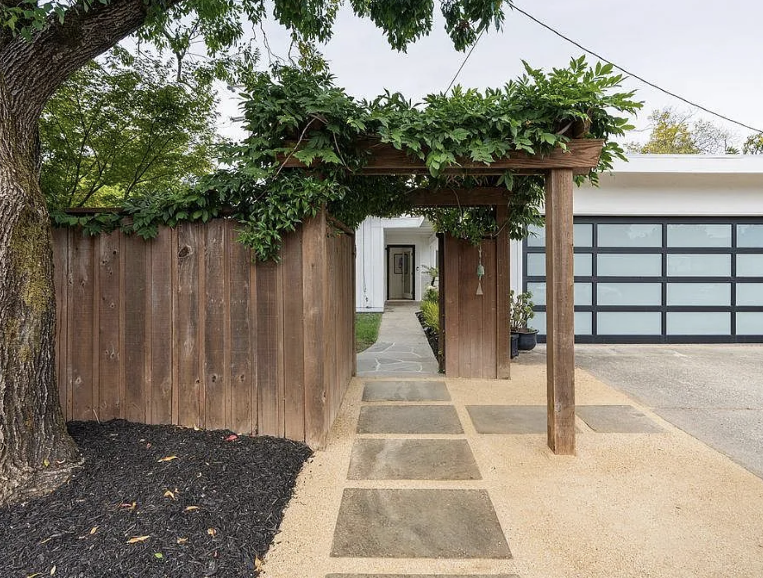 82 Meadow Dr, Mill Valley $1.615M