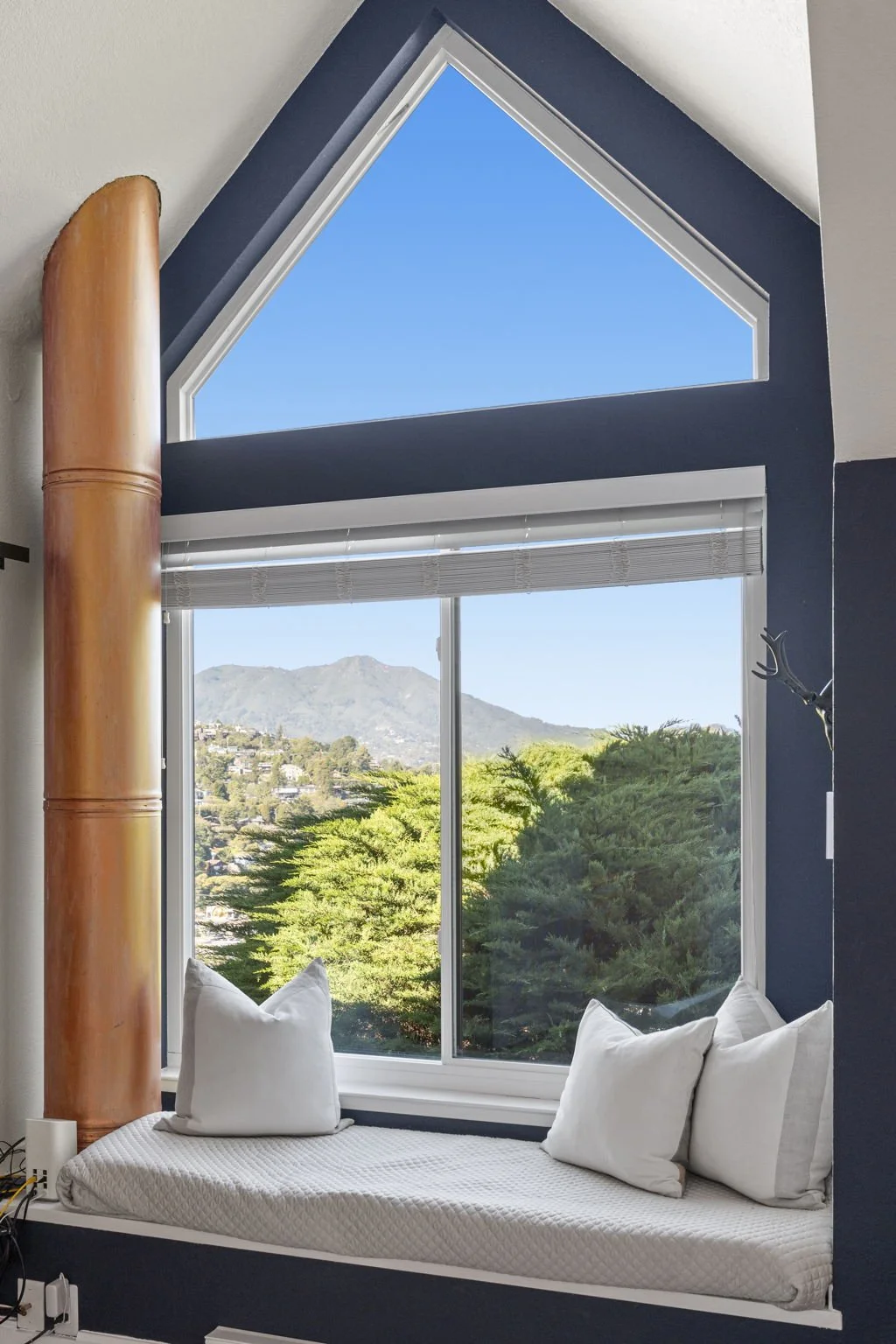 252 Bay Vista Circle, Sausalito For Sale by Miles Daly Own Marin | Marin County Top Realtor | Marin County's #1 Real Estate Team2026-02-03 at 1.26.35 PM 41.jpg