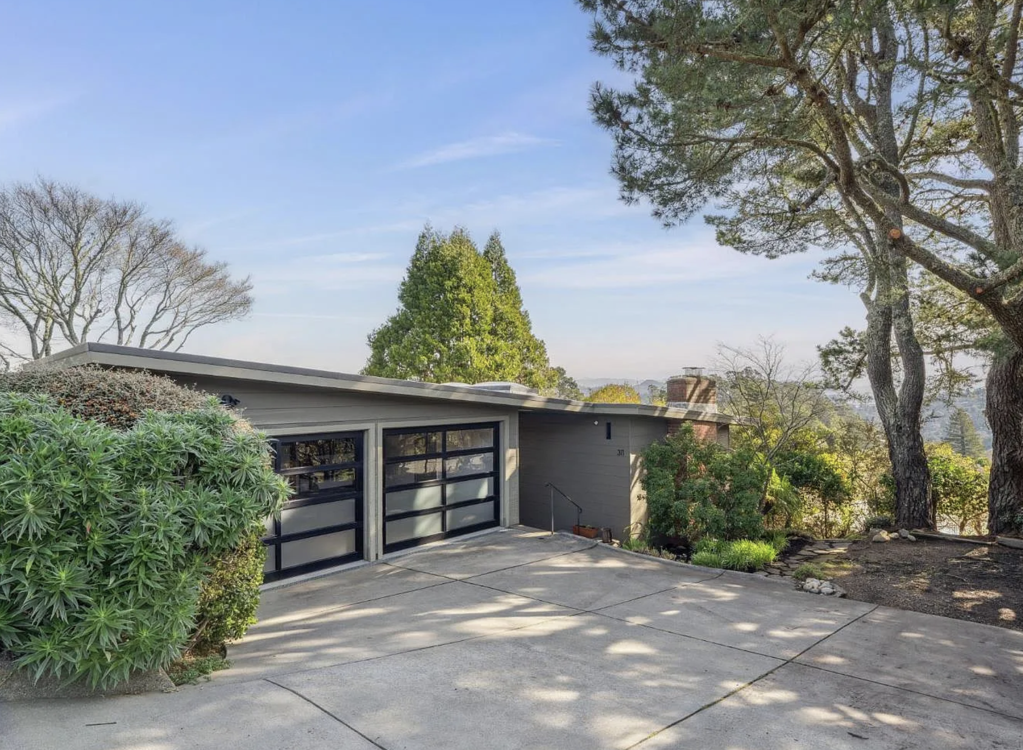 311 Edgewood Ave, Mill Valley $2.1M 