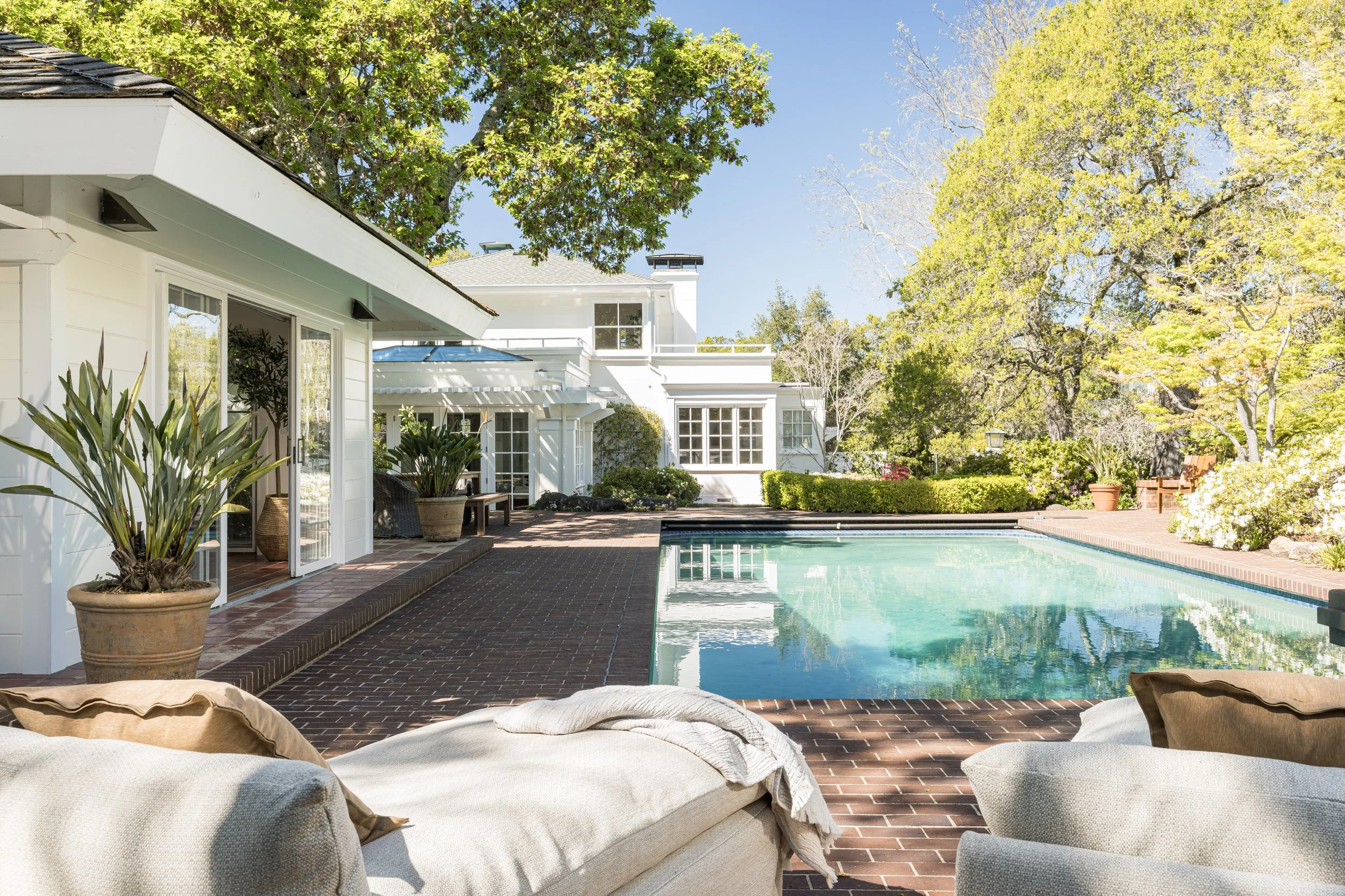 14 Skyland Way, Ross For Sale by Barr Haney & Whitney Potter | Own Marin | Marin County Top Realtors | Marin County's #1 Real Estate Team2026-03-18 at 3.19.42 PM 17.jpg