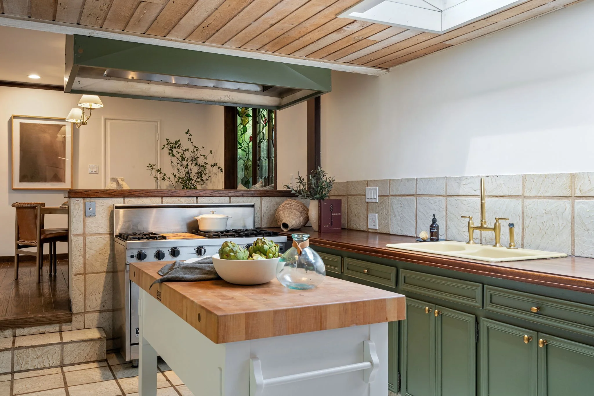 53 Sir Francis Drake Blvd, Ross For Sale by Whitney Potter | Own Marin | Marin County Top Realtors | Marin County's #1 Real Estate Team2026-04-27 at 8.21.11 AM 19.jpg