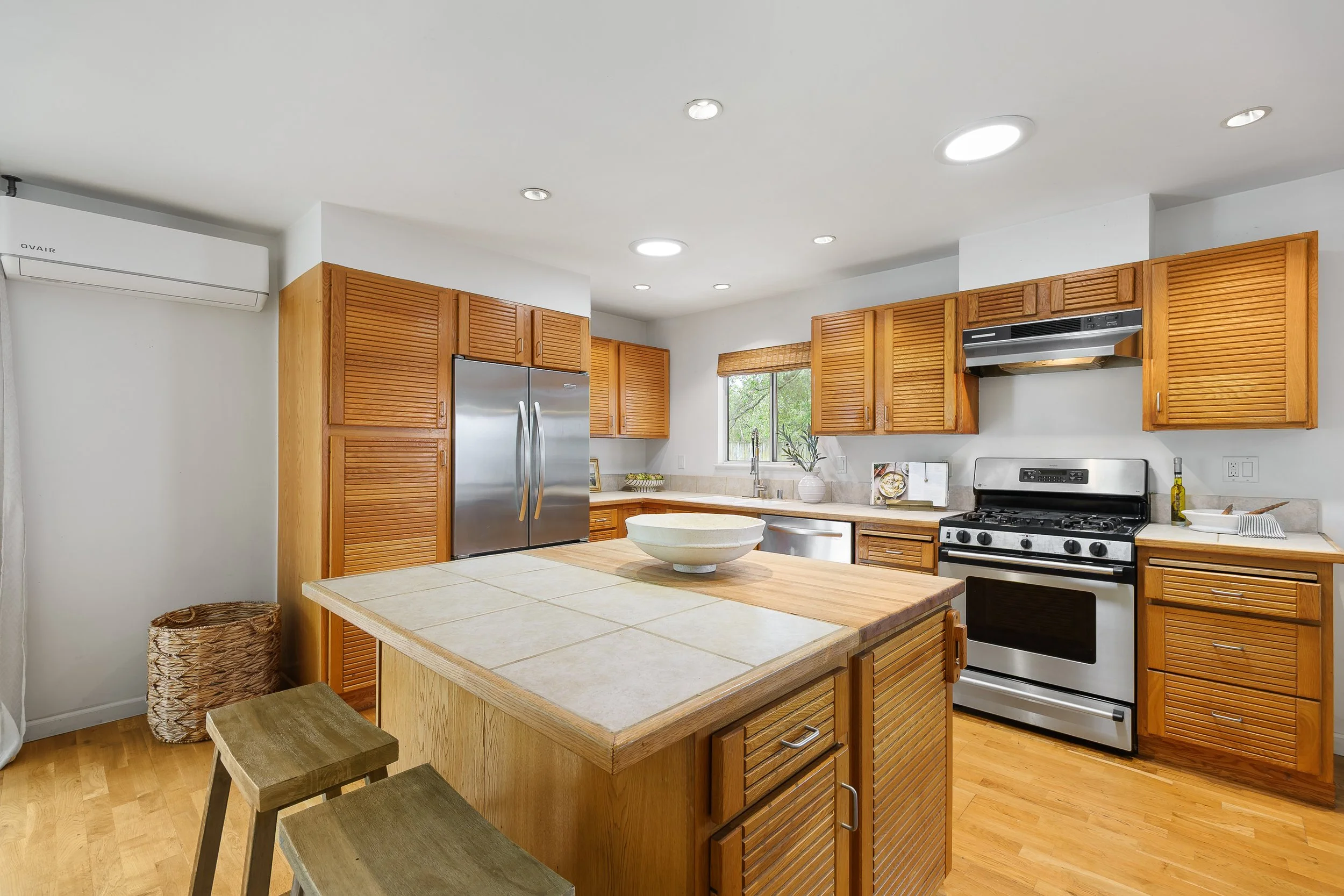 104 Lobo Vista 12.jpg