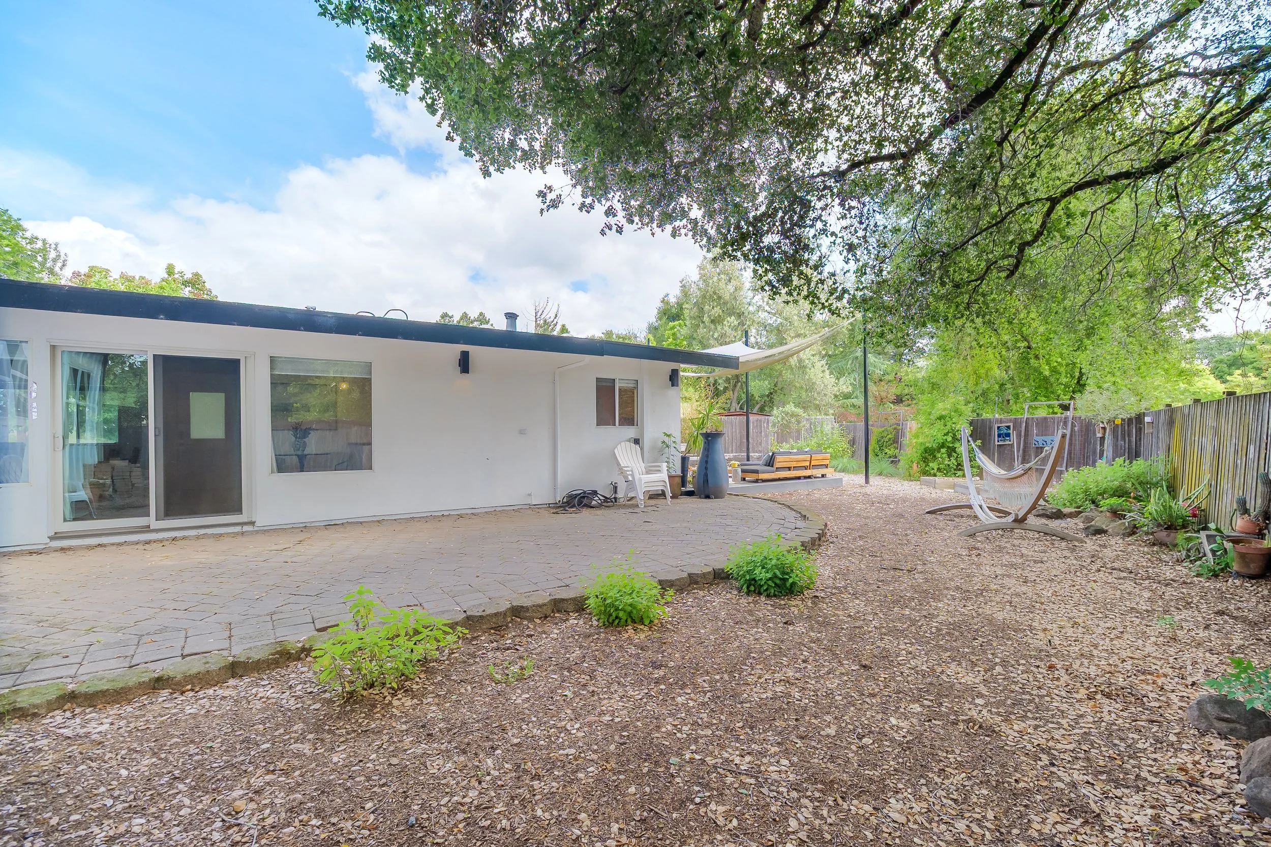 104 Lobo Vista-26.jpg