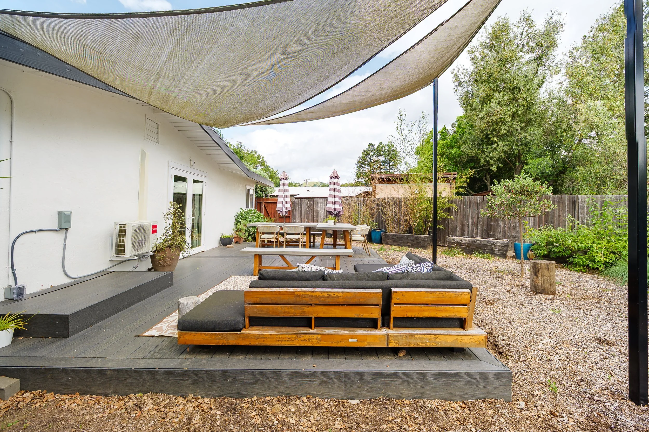 104 Lobo Vista-29.jpg