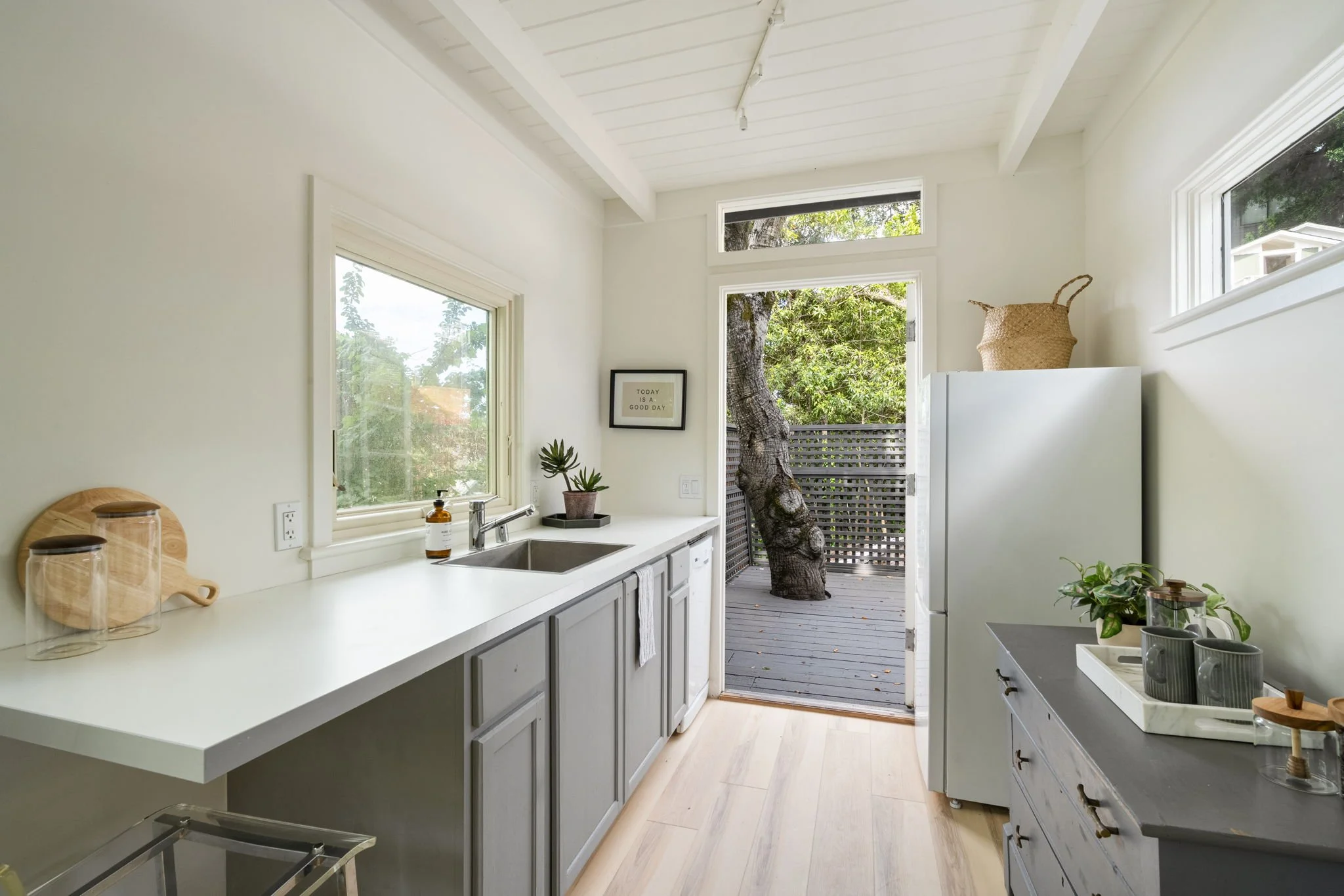 76-web-or-mls-3-ethel-ln.jpg