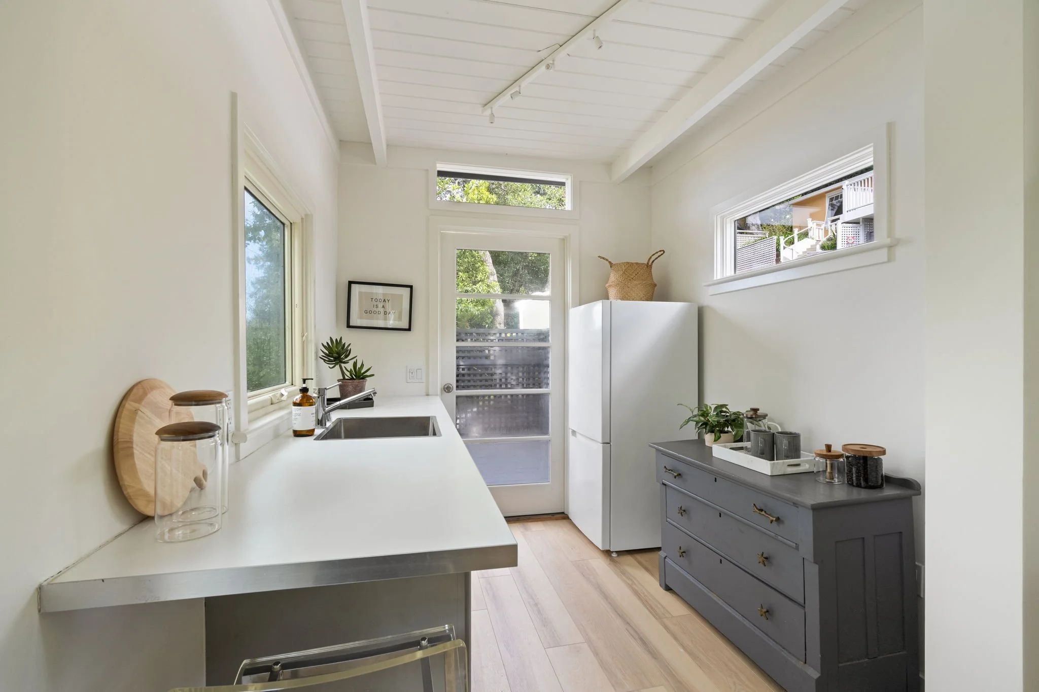 77-web-or-mls-3-ethel-ln.jpg