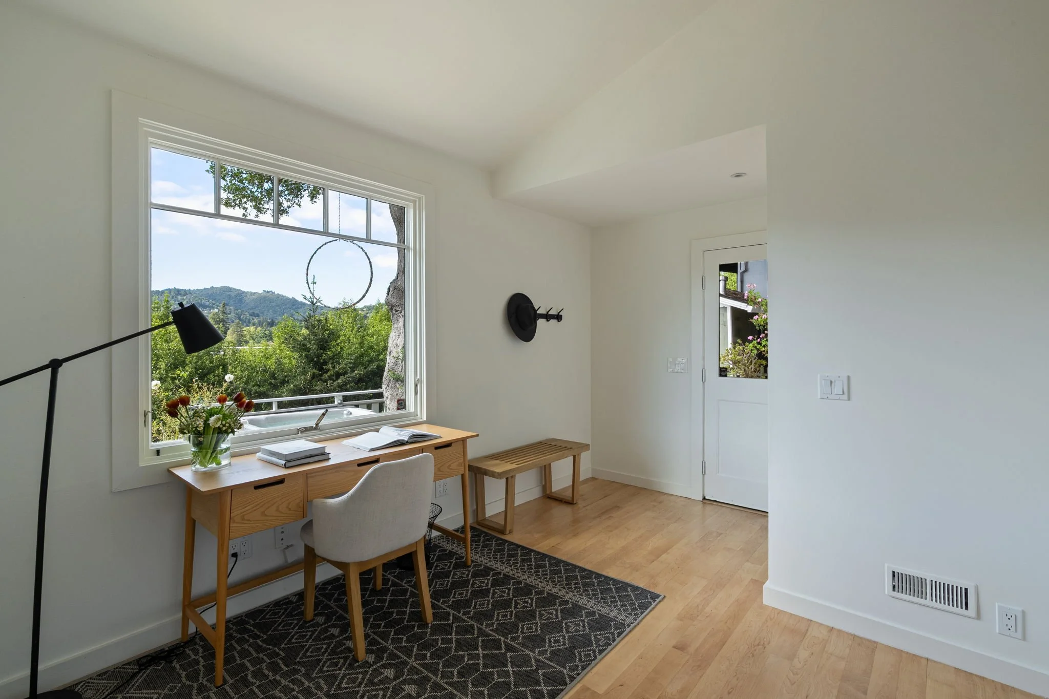48-web-or-mls-3-ethel-ln.jpg