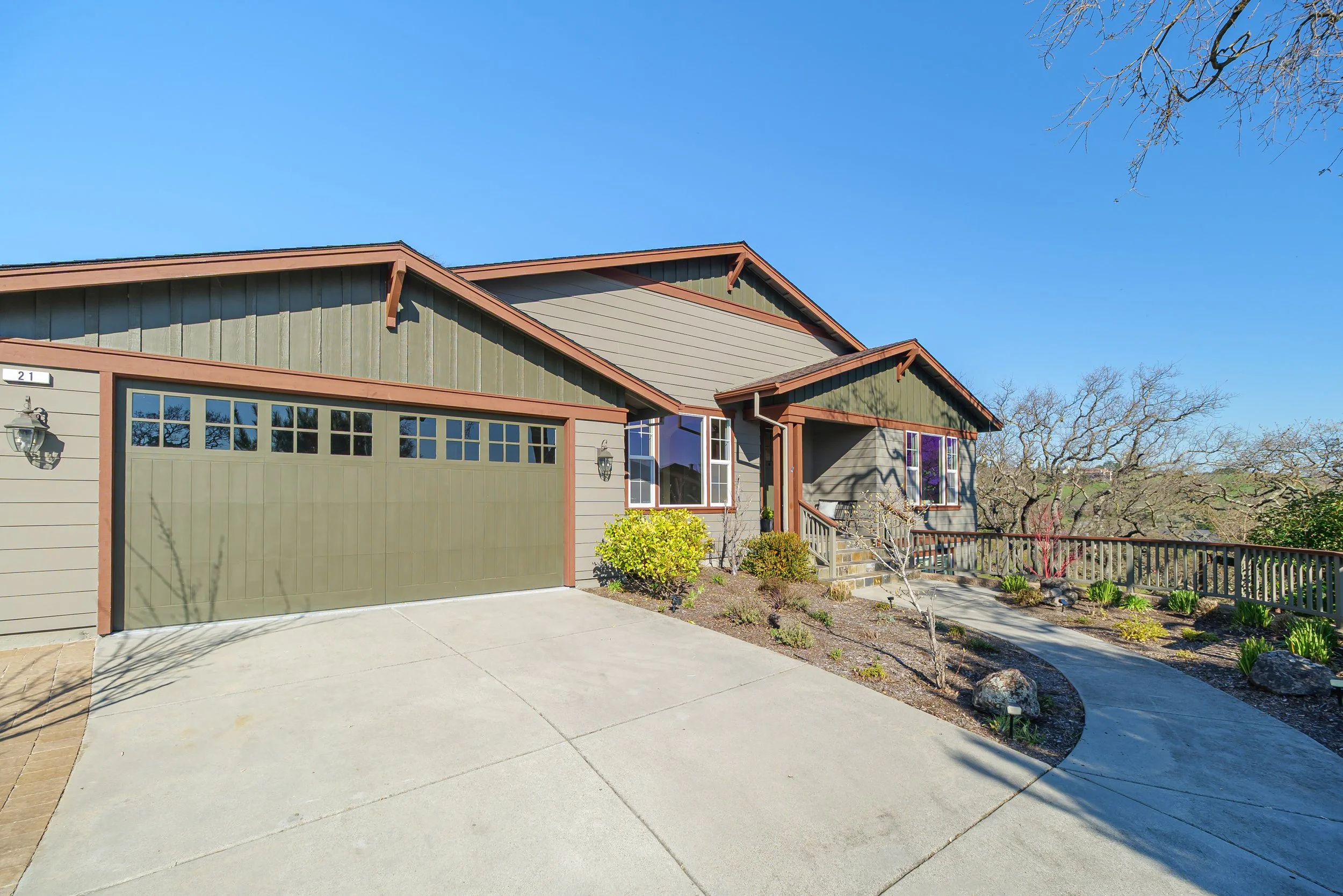 21 Winding Way, Novato $1.8M