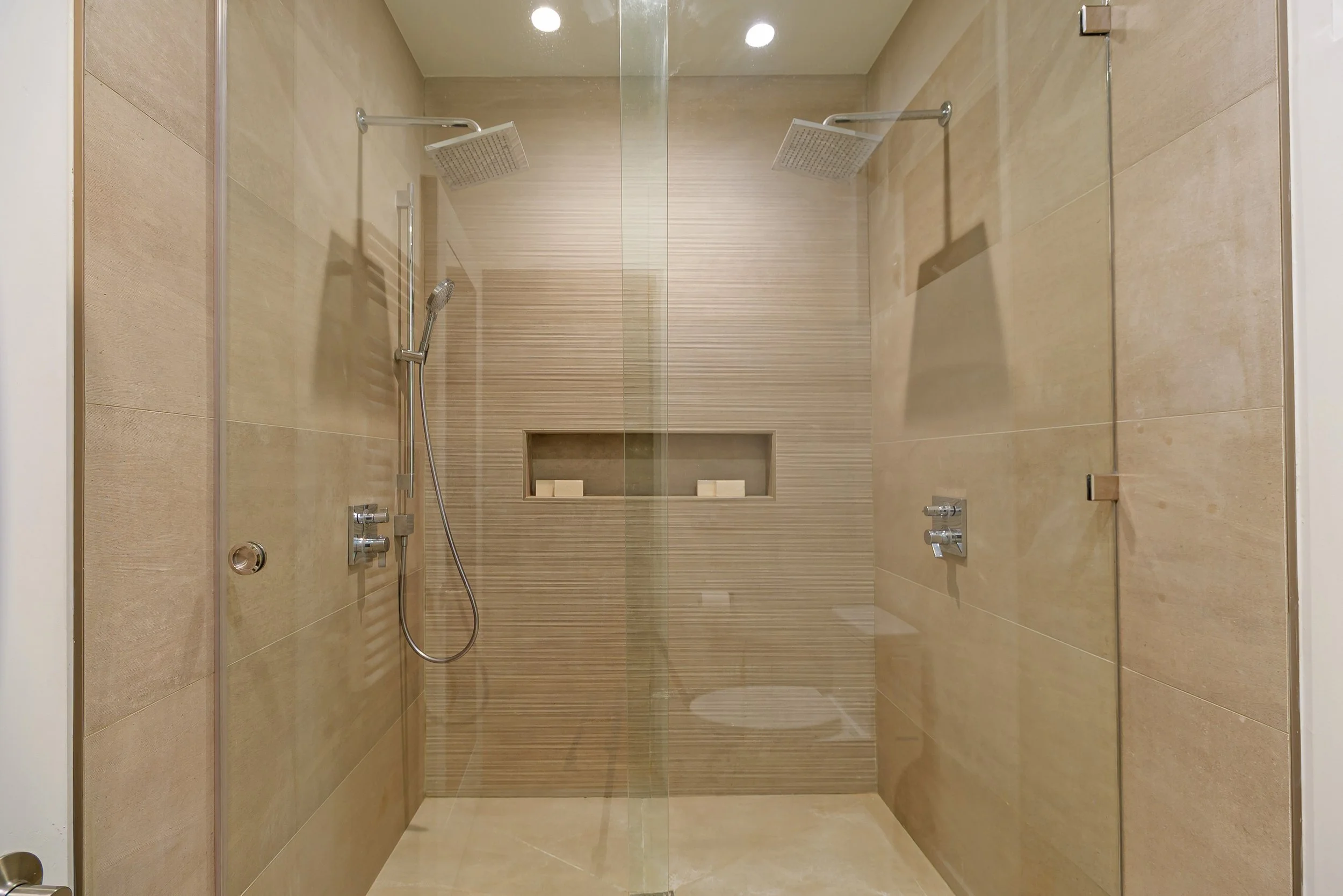665 Edgewood-30.jpg
