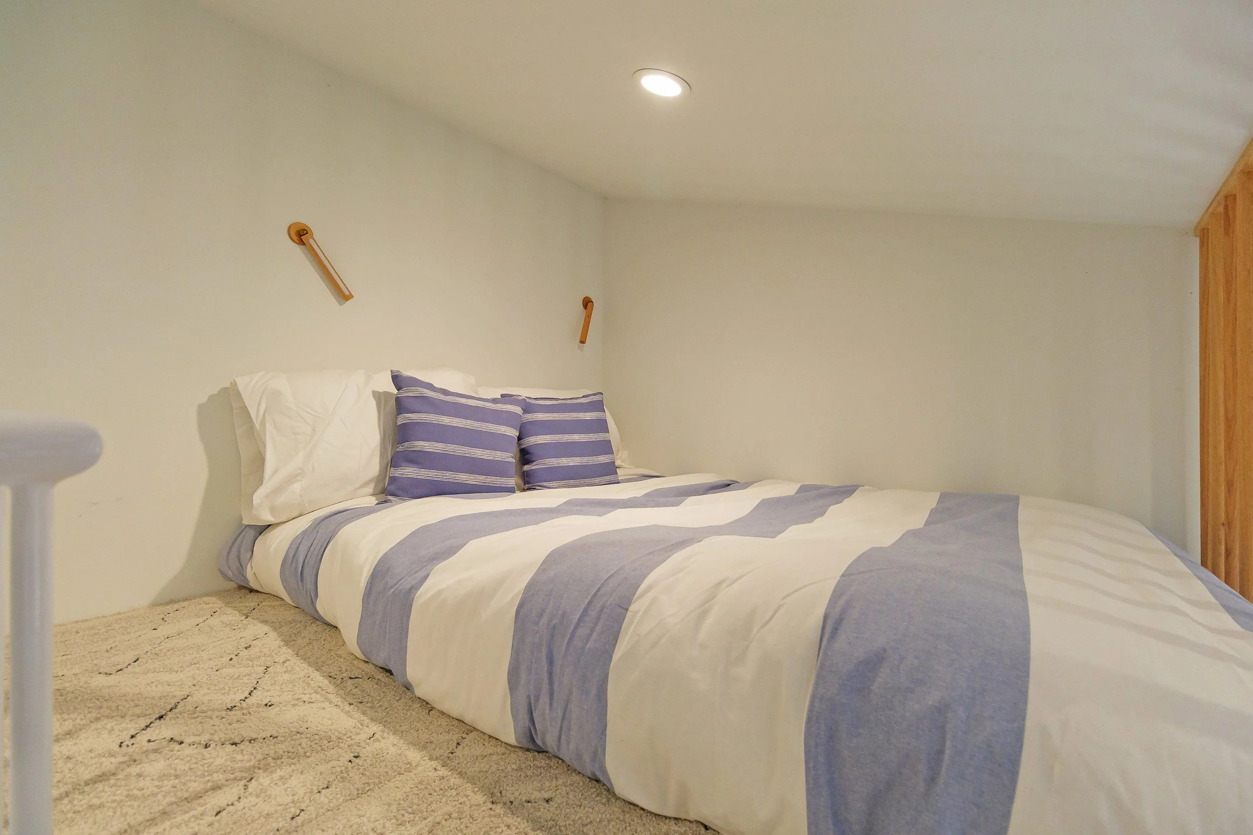 665 Edgewood-34.jpg