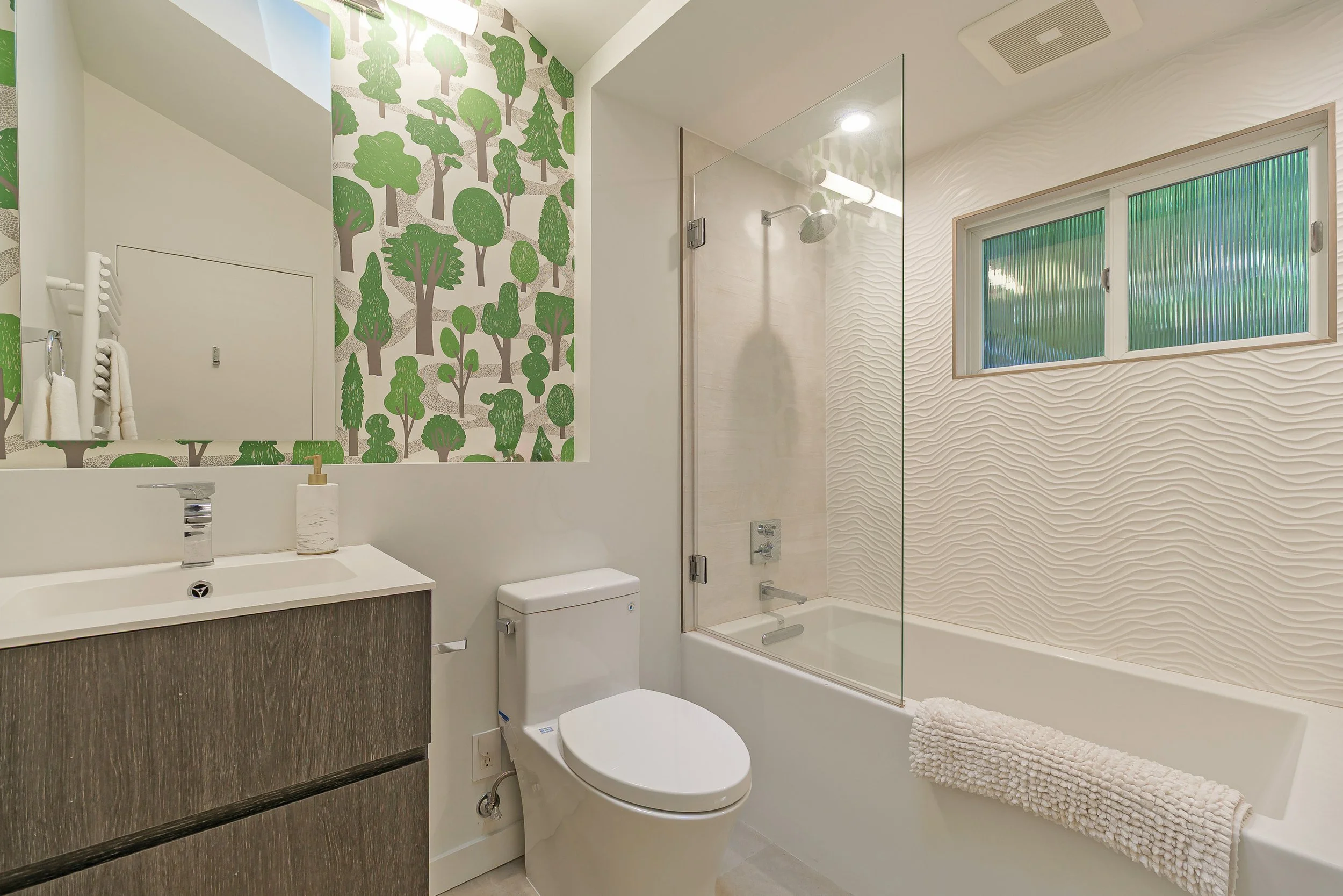 665 Edgewood-44.jpg