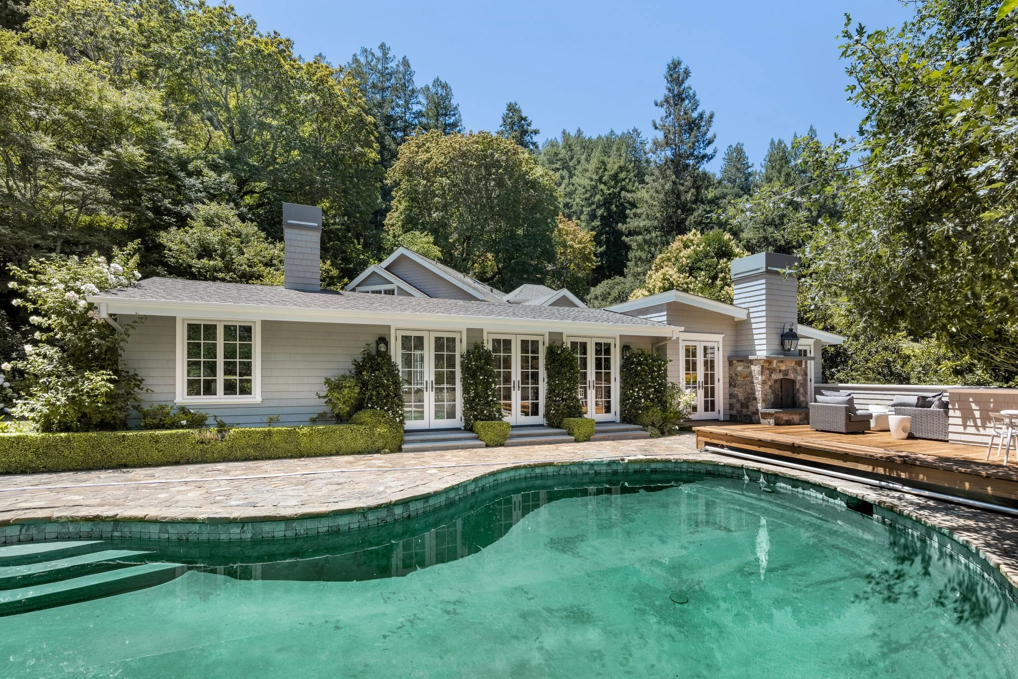 14-web-or-mls-19-woodside-way.jpg