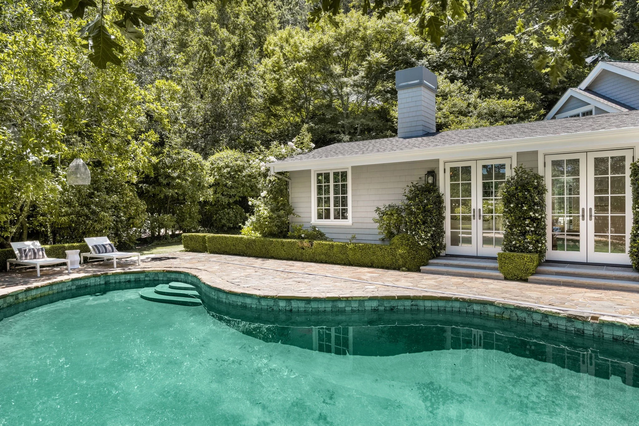 17-web-or-mls-19-woodside-way.jpg