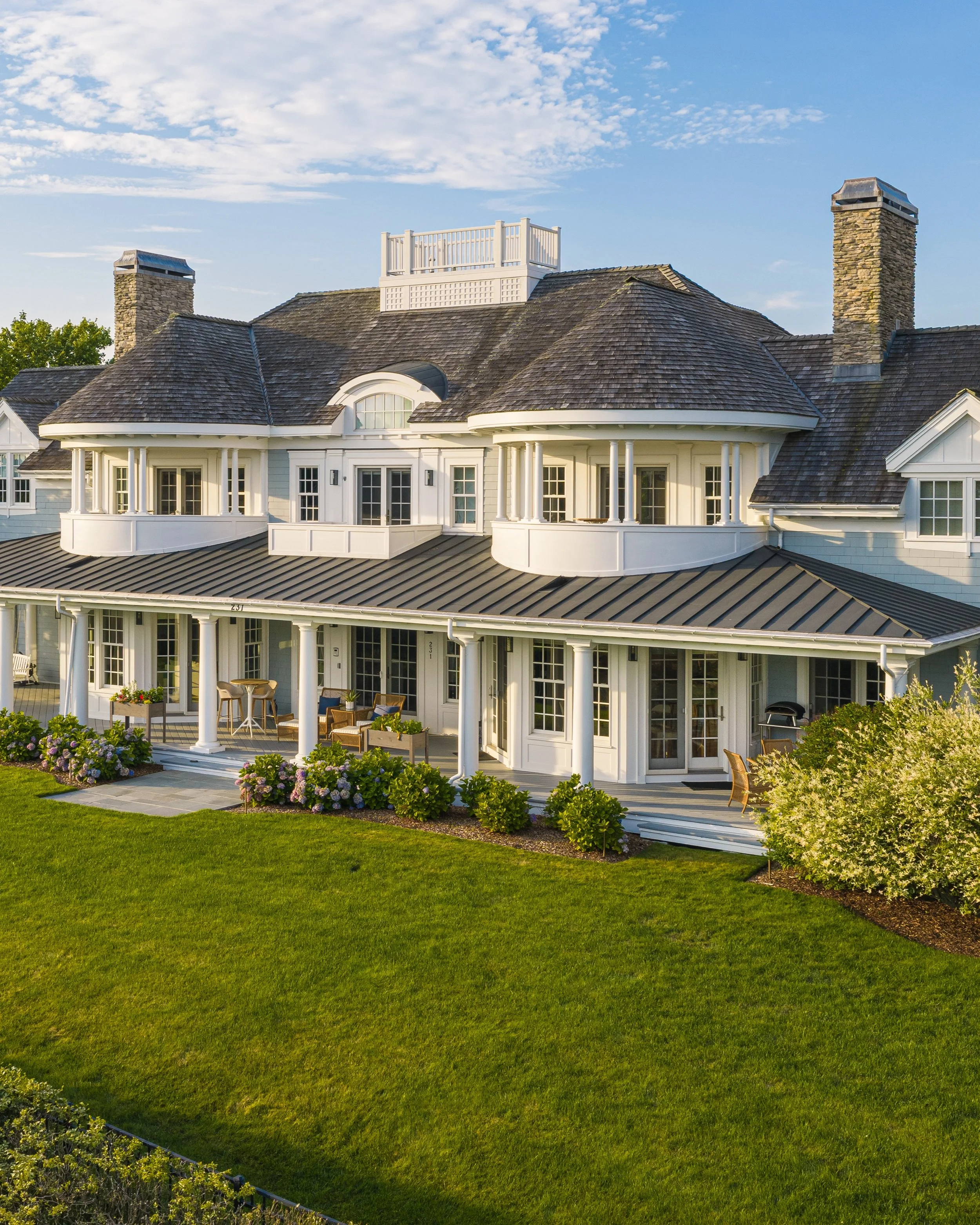 M&eacute;tier Maison Featured Listing | Portsmouth, RI

Nestled within the private gates of Carnegie Harbor, one of Rhode Island's most exclusive waterfront communities, this beautifully reimagined residence offers an exceptional blend of luxury, pri