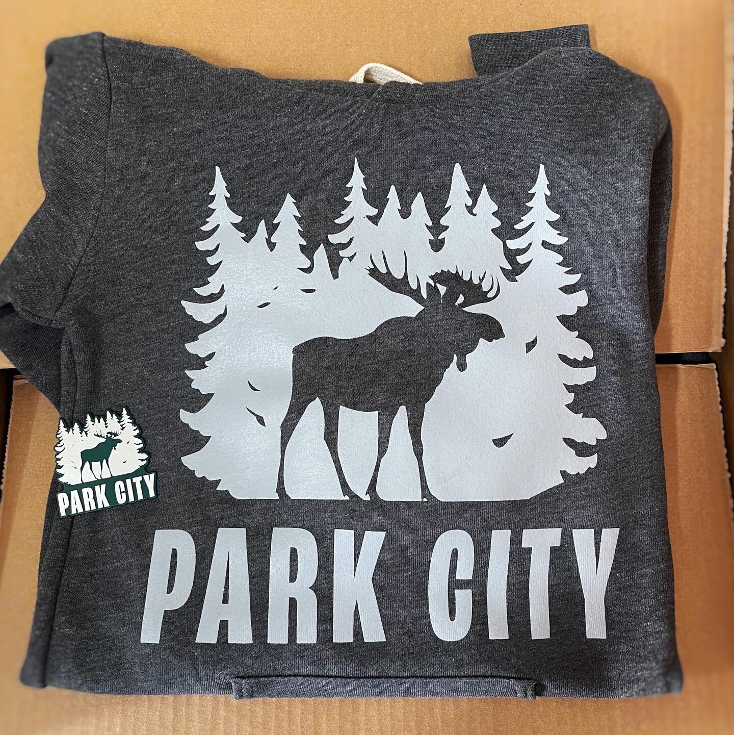 Eeny, meeny, miny, ALL please.🌲
&mdash;
Two things ya gotta do: 1. Head to @ParkCityDesserts &amp; enjoy their delicious &amp; amazing everything!🤤🙌🏼 2. Snag a matching hoodie, magnet, &amp; mug to take home &amp; enjoy!🤗❤️ A perfect day.🌞
&mda