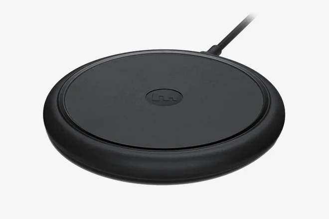 Mophie-Wireless-Charging-Base.jpg