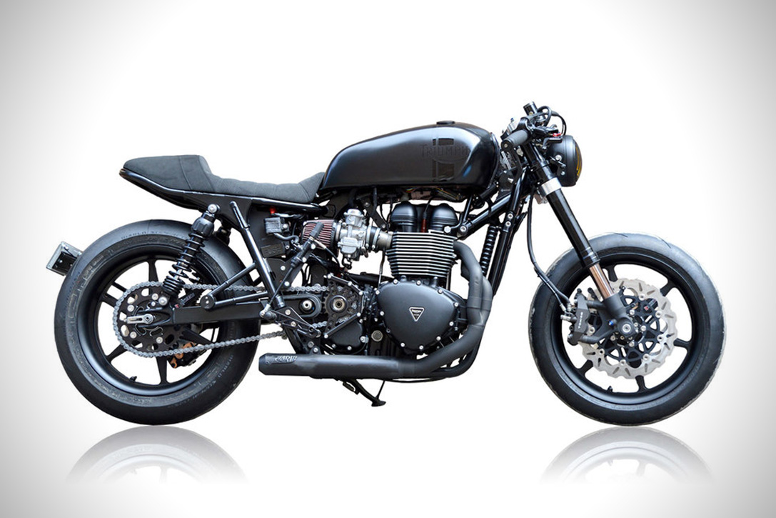 2014-Triumph-Bonneville-Blak-By-Gasoline-Motor-Co..jpg