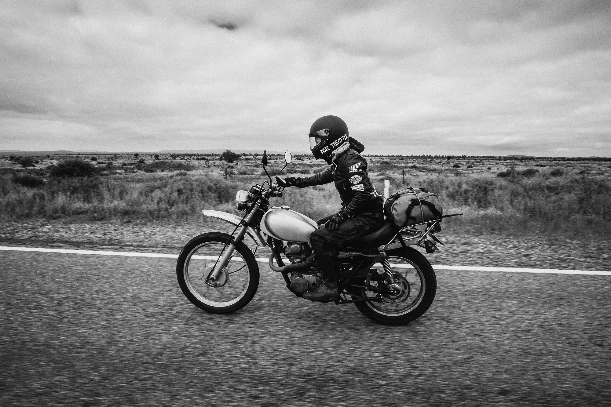 FlindersRangersBW-web-003.jpg