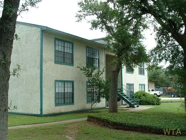 Avalon Bldg 2.jpg
